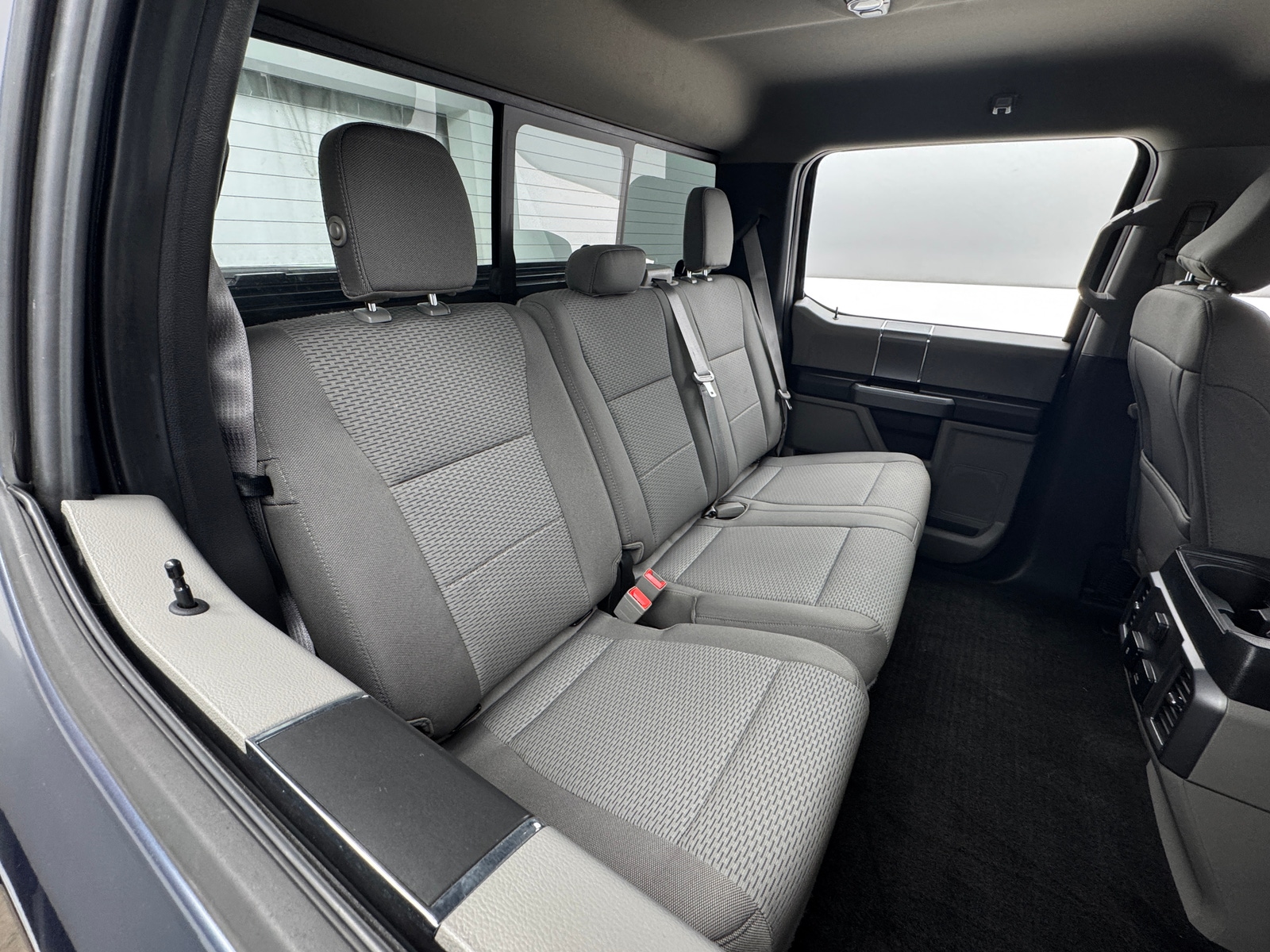 Thumbnail: 2018 Ford Econoline - 6