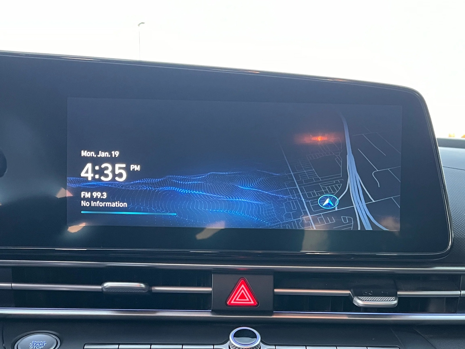 Thumbnail: 2025 Hyundai Elantra - 3