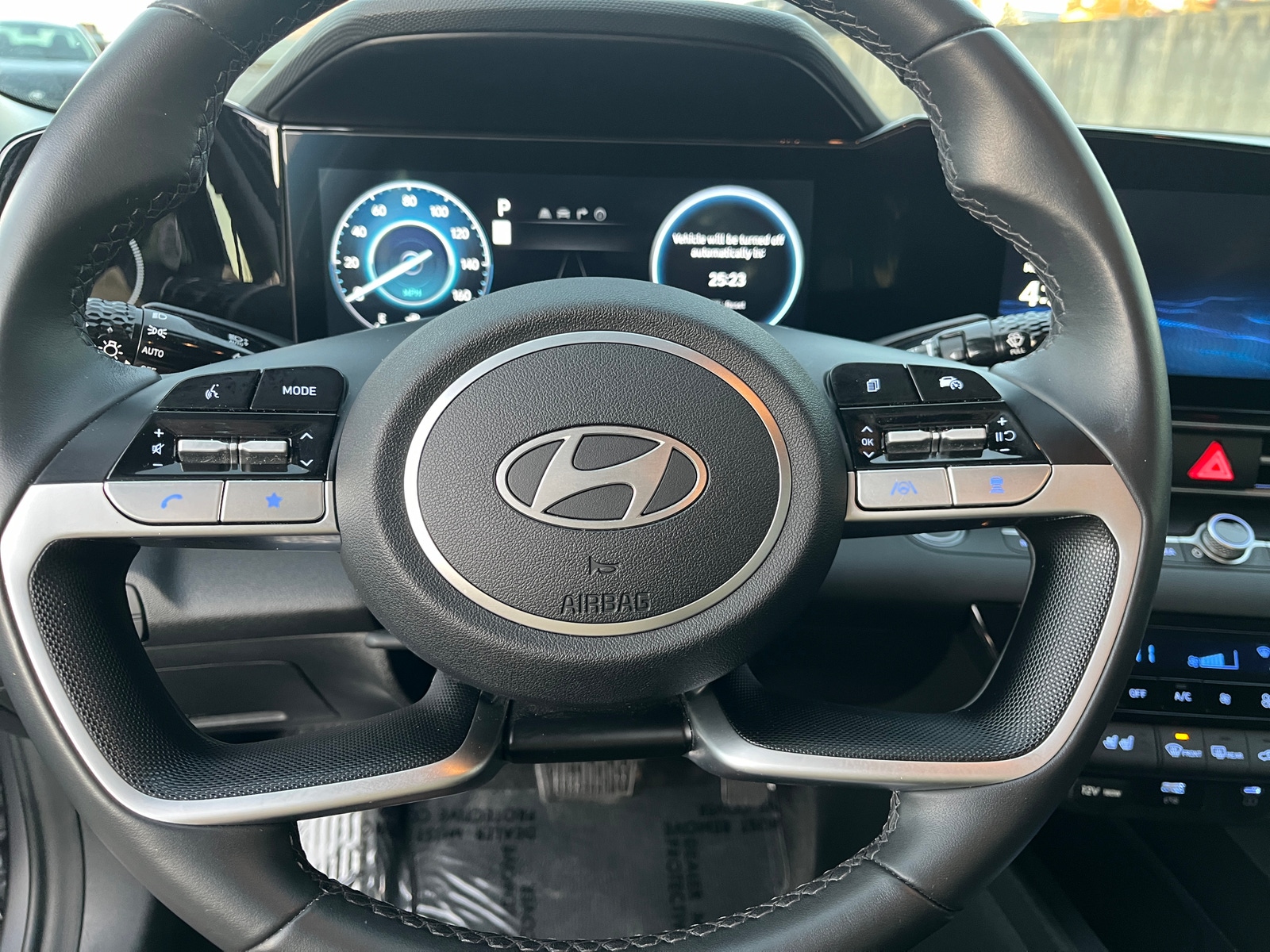 Thumbnail: 2025 Hyundai Elantra - 4