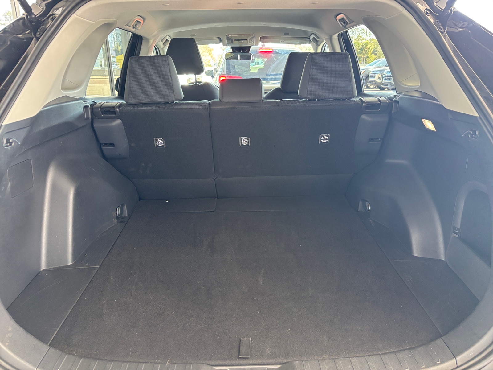 Thumbnail: 2025 Toyota RAV4 - 6