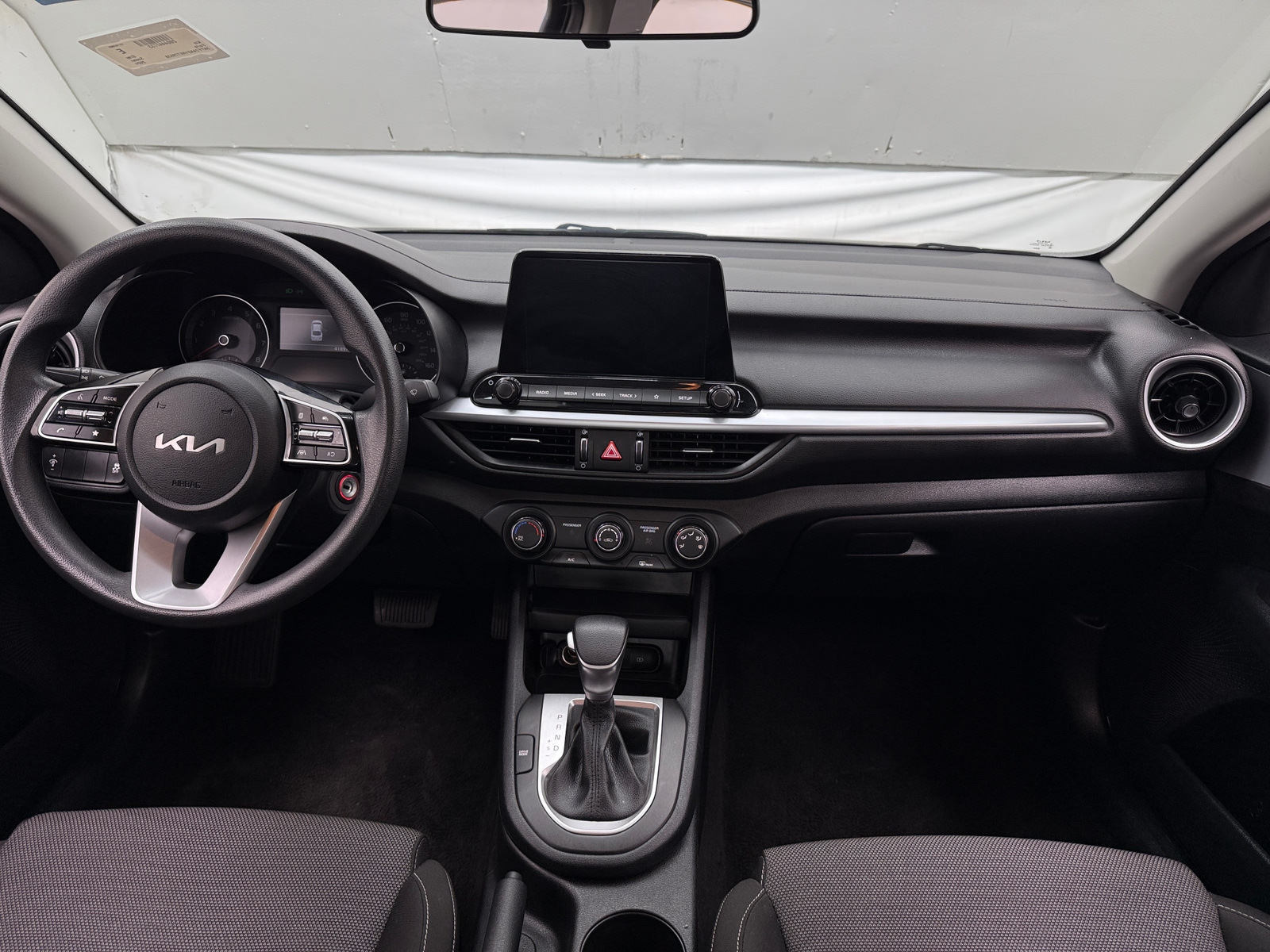 Thumbnail: 2024 Kia Forte - 3