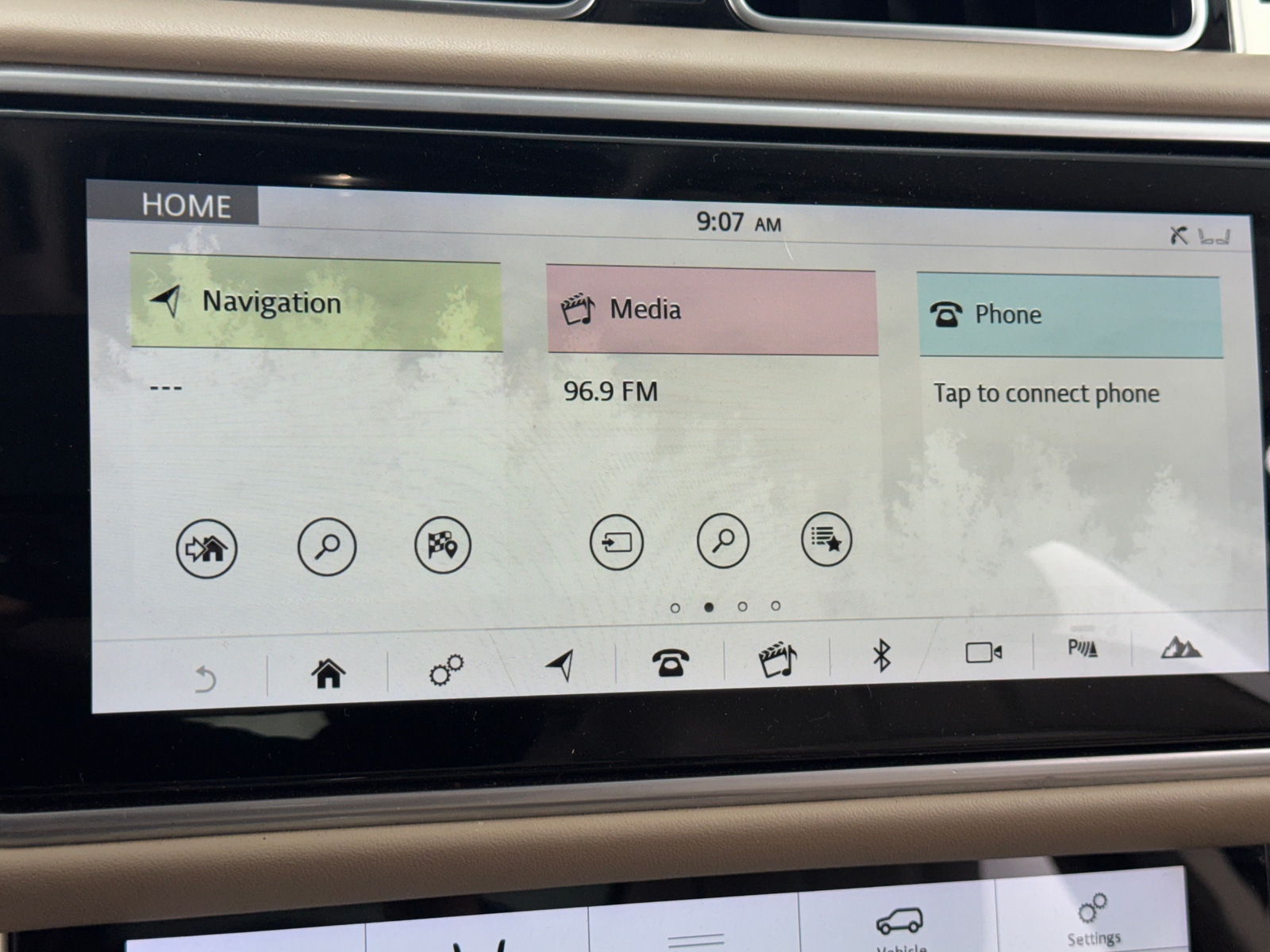 Thumbnail: 2019 Land Rover Range Rover - 3