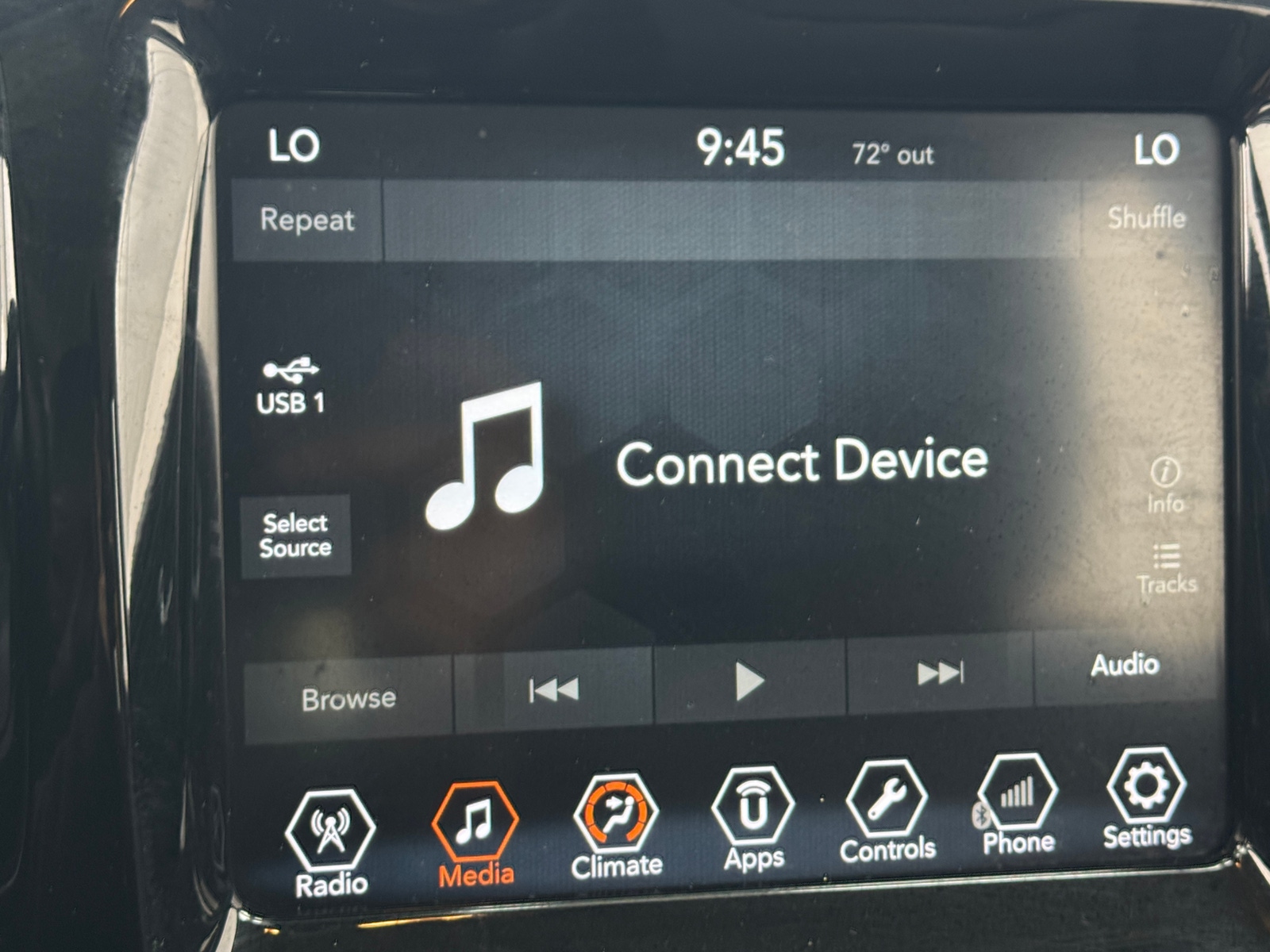 Thumbnail: 2018 Jeep Compass - 3