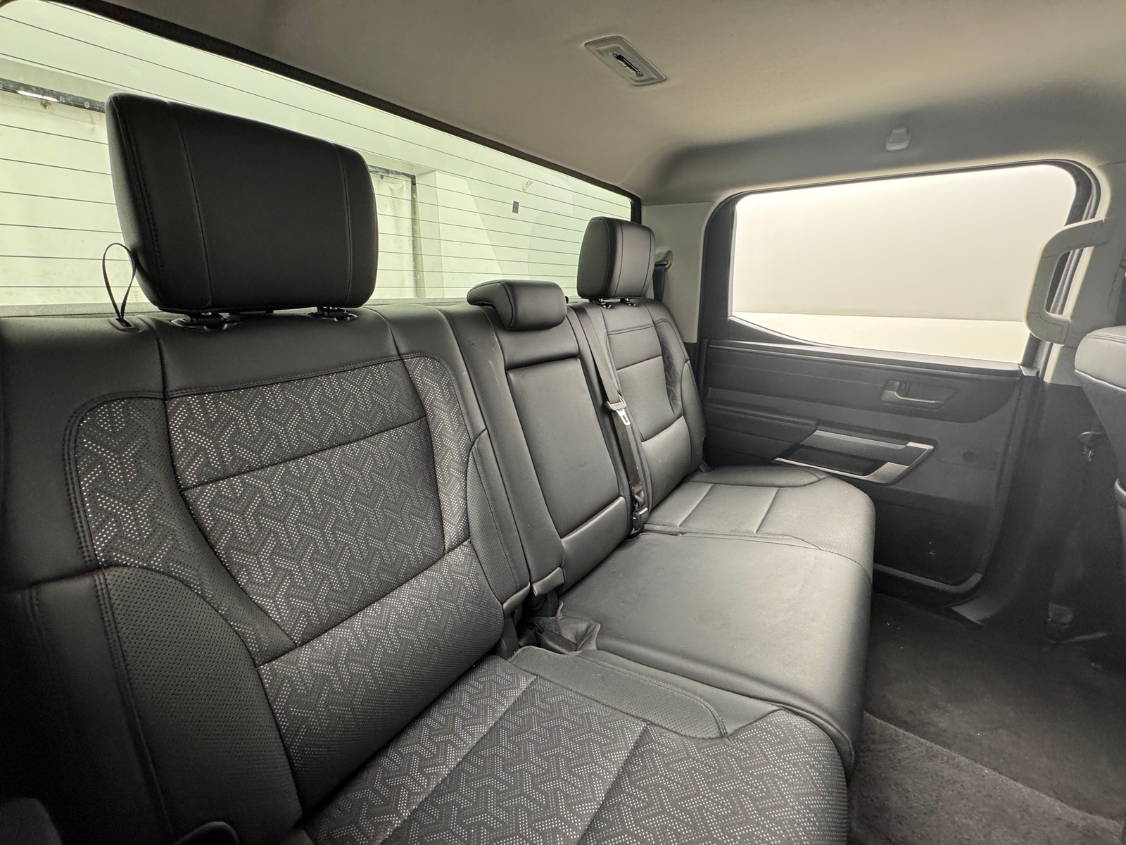 Thumbnail: 2022 Toyota Tundra - 6