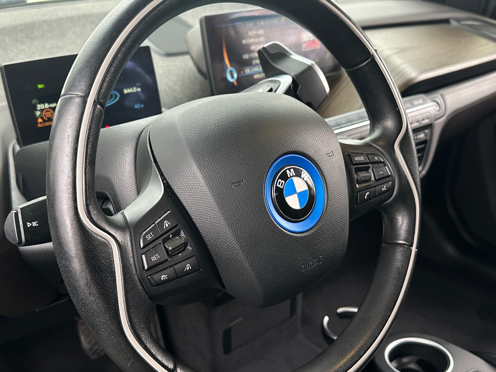 Thumbnail: 2017 BMW i3 - 4
