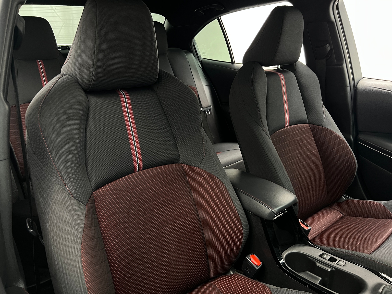 Thumbnail: 2024 Toyota Corolla - 2