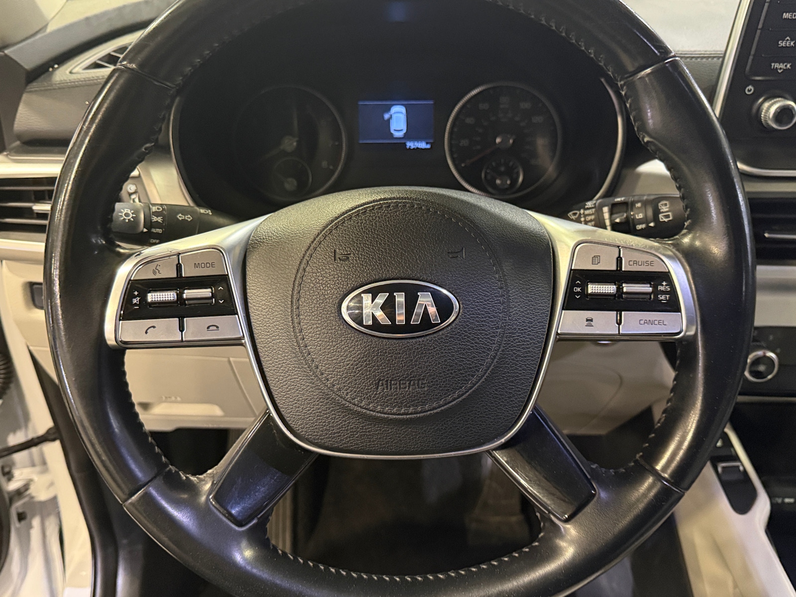 Thumbnail: 2020 Kia Telluride - 4