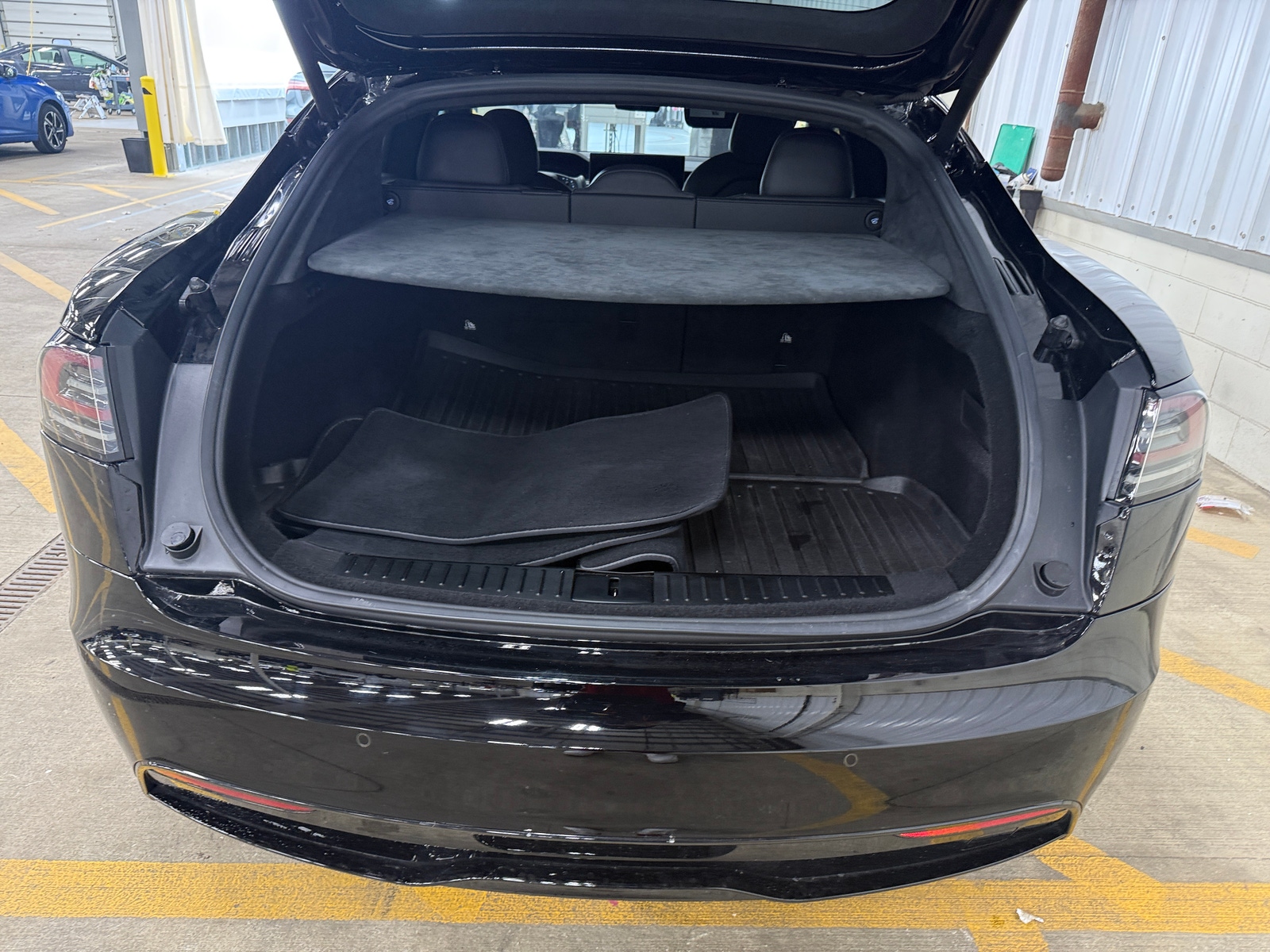 Thumbnail: 2022 Tesla Model S - 6