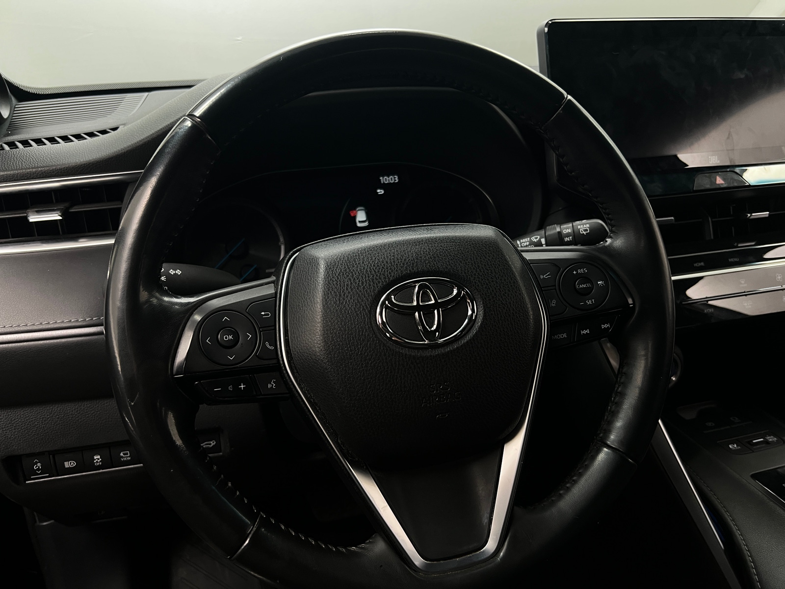 Thumbnail: 2021 Toyota Venza - 4