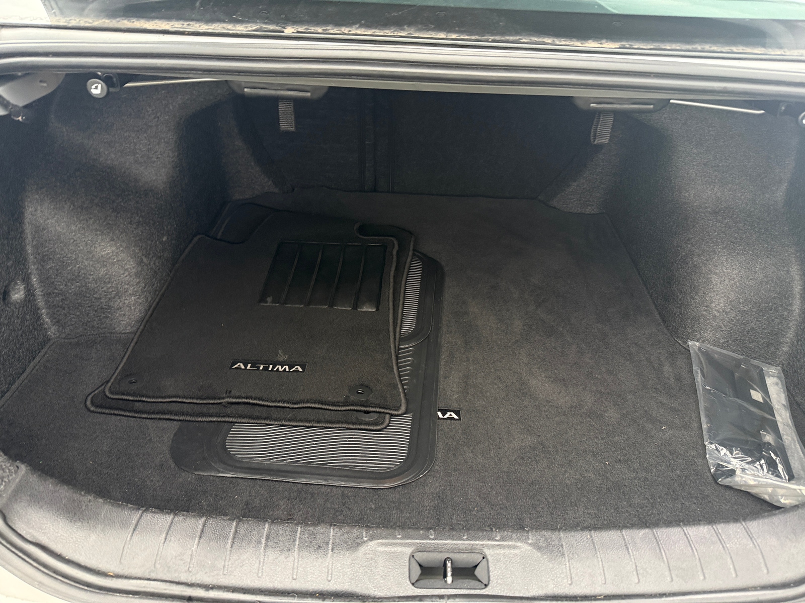 Thumbnail: 2024 Nissan Altima - 7