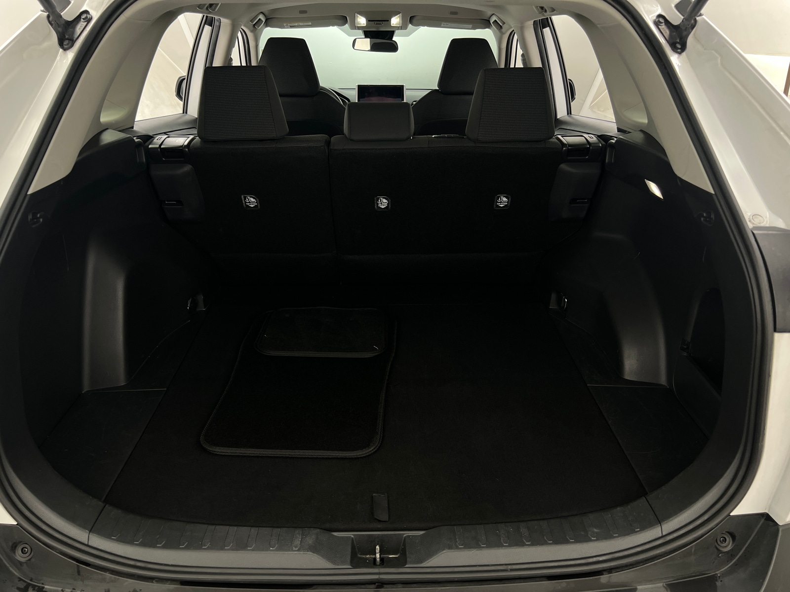 Thumbnail: 2024 Toyota RAV4 - 7