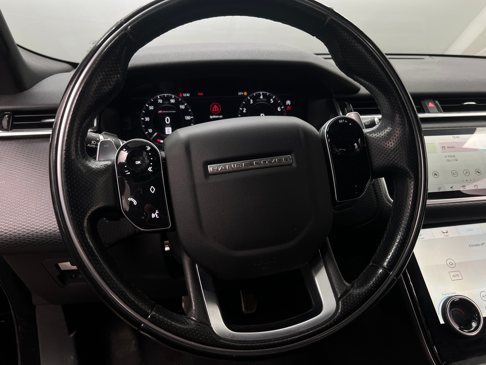 Thumbnail: 2020 Land Rover Range Rover Velar - 4