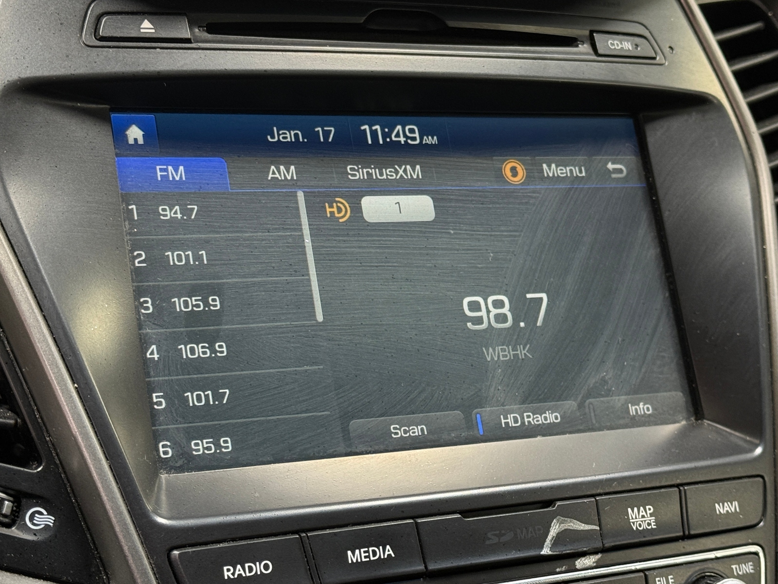 Thumbnail: 2018 Hyundai Santa Fe - 3