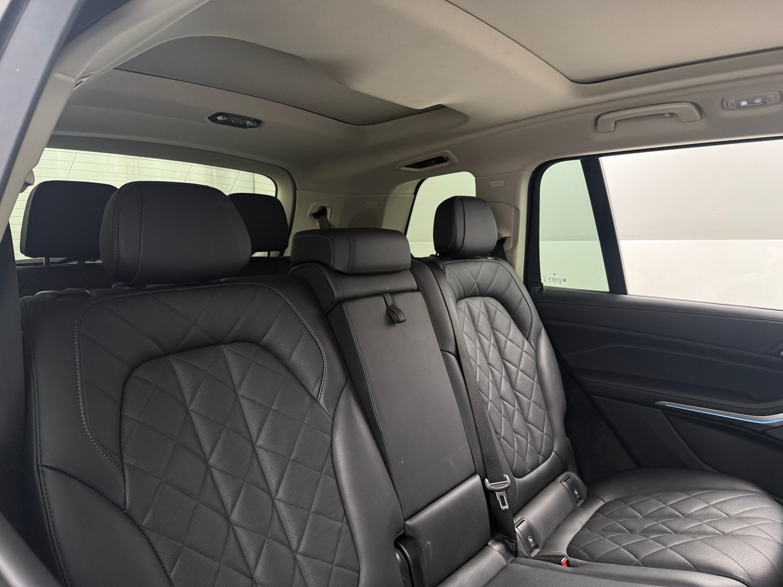 Thumbnail: 2023 BMW X7 - 5