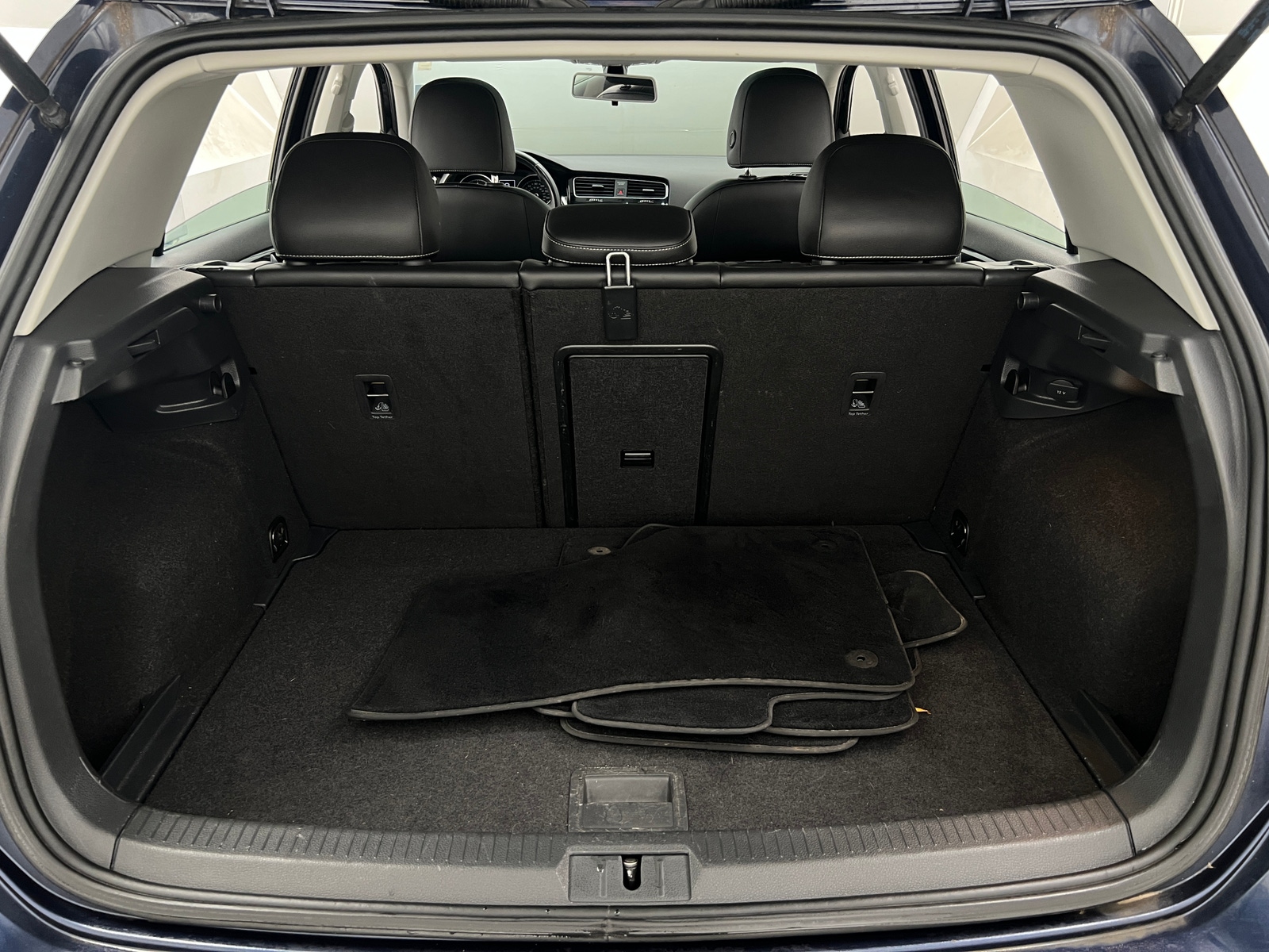 Thumbnail: 2017 Volkswagen Golf - 7