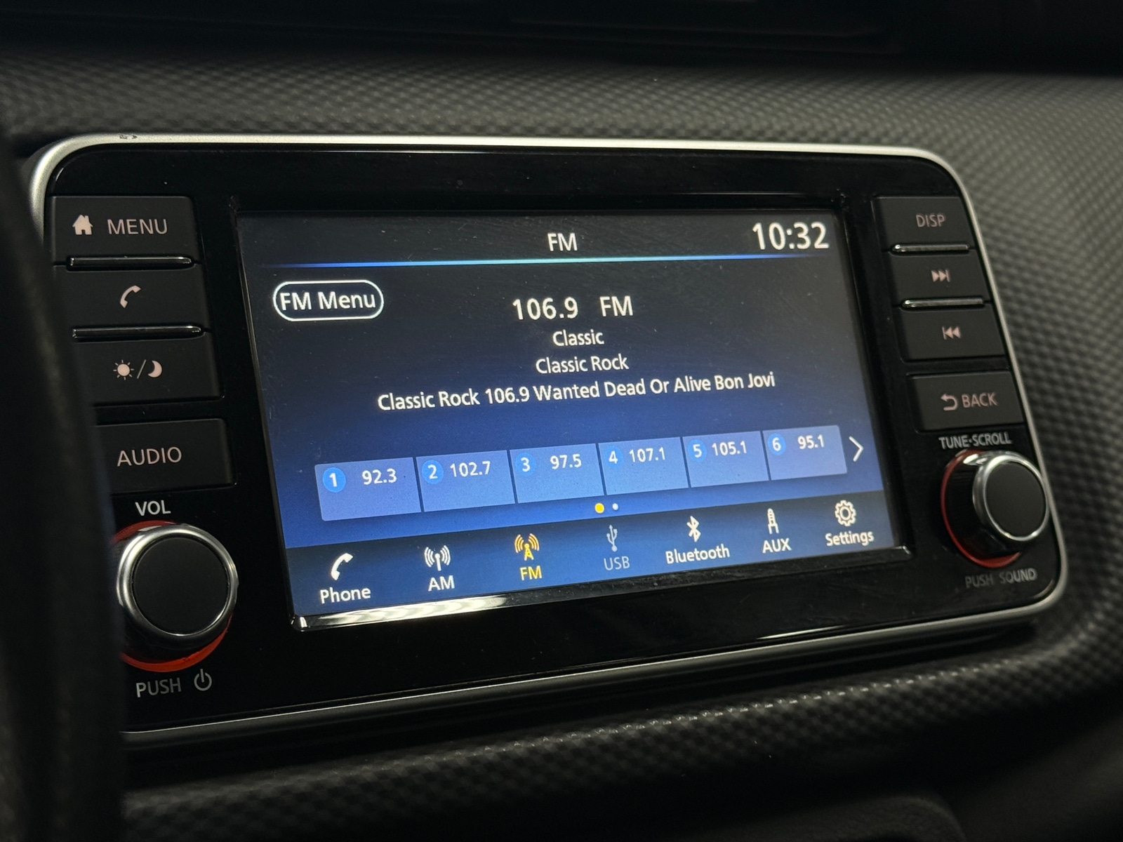 Thumbnail: 2022 Nissan Kicks - 4