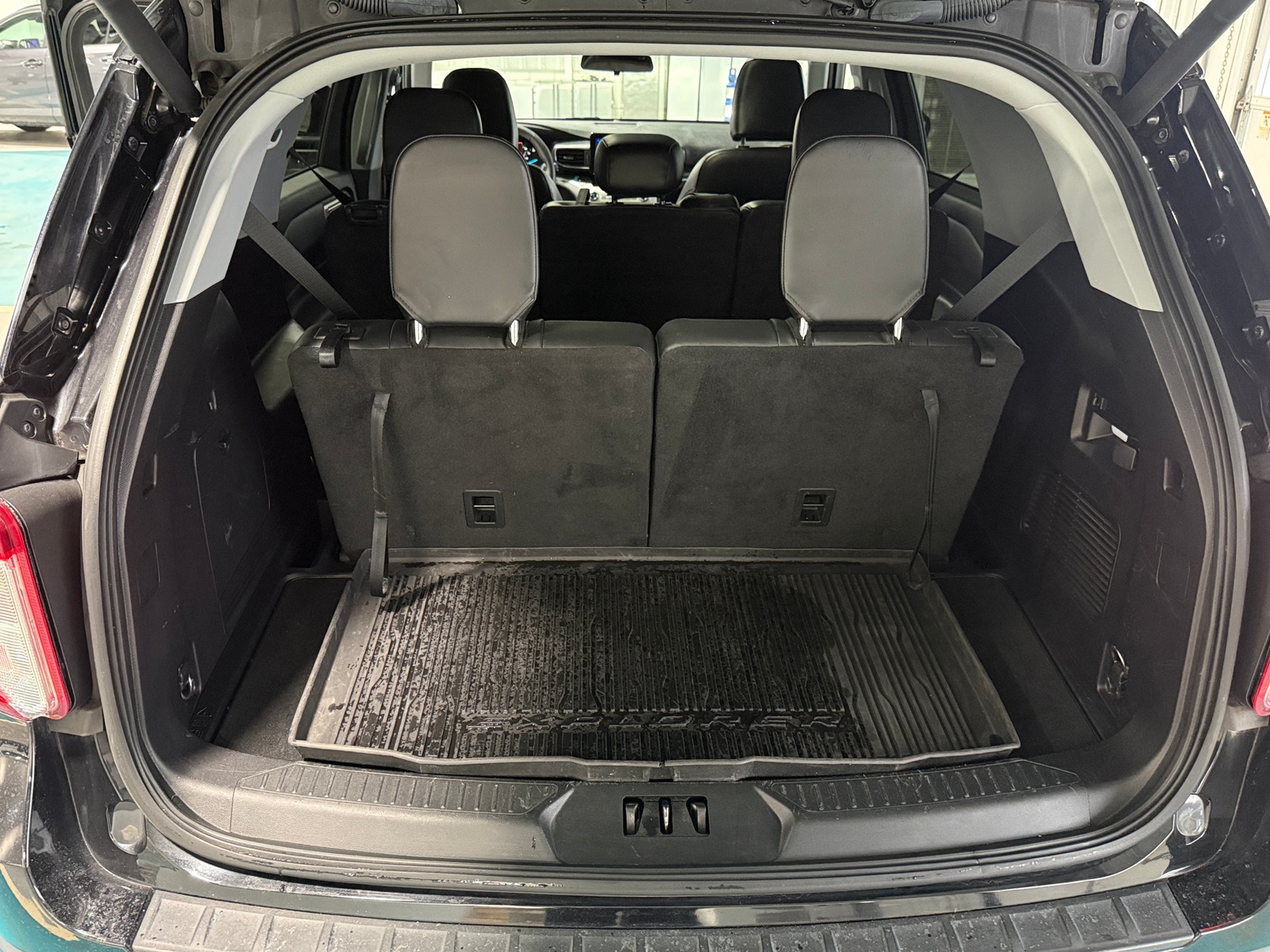 Thumbnail: 2021 Ford Explorer - 7