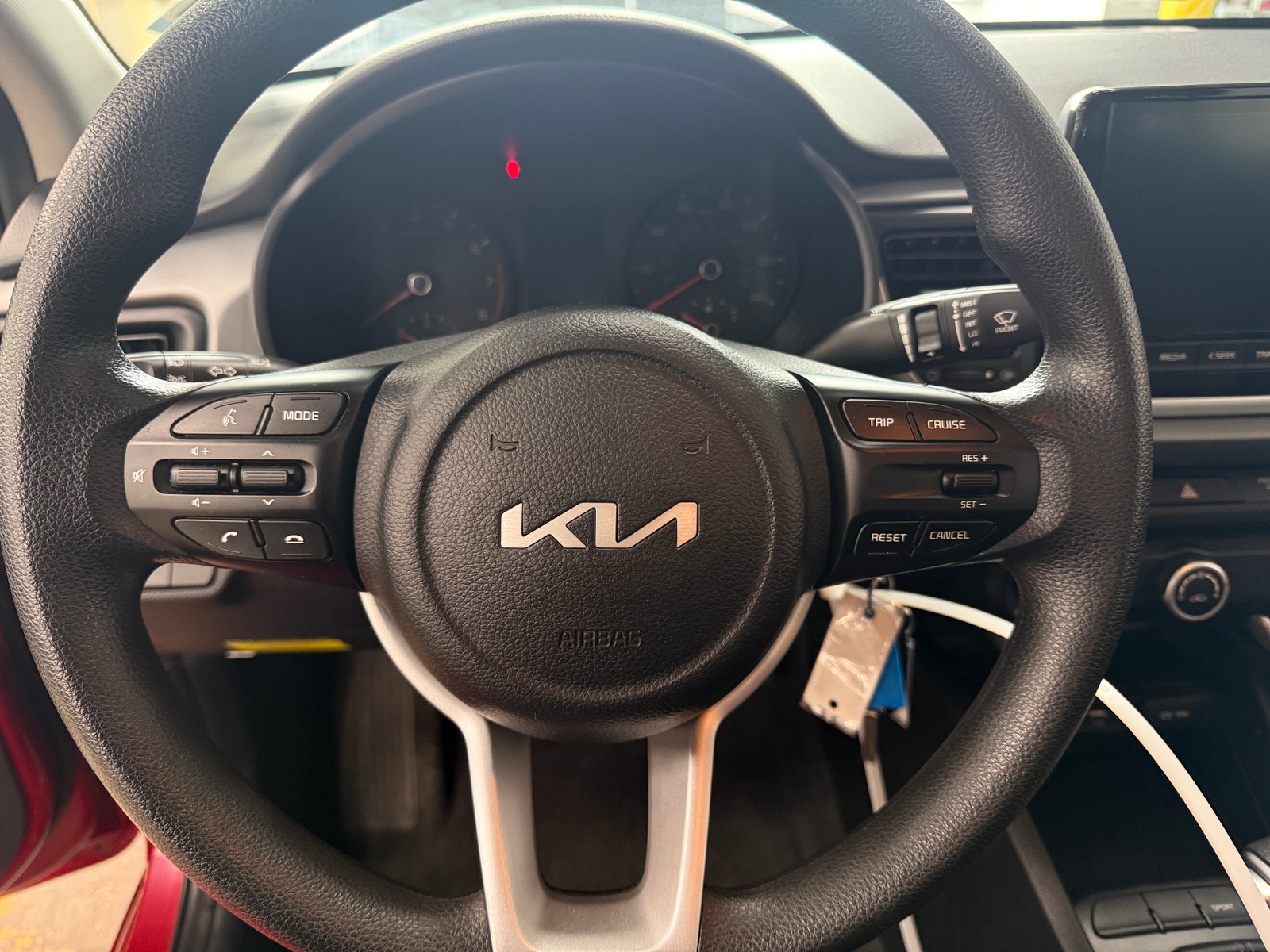 Thumbnail: 2023 Kia Rio - 5