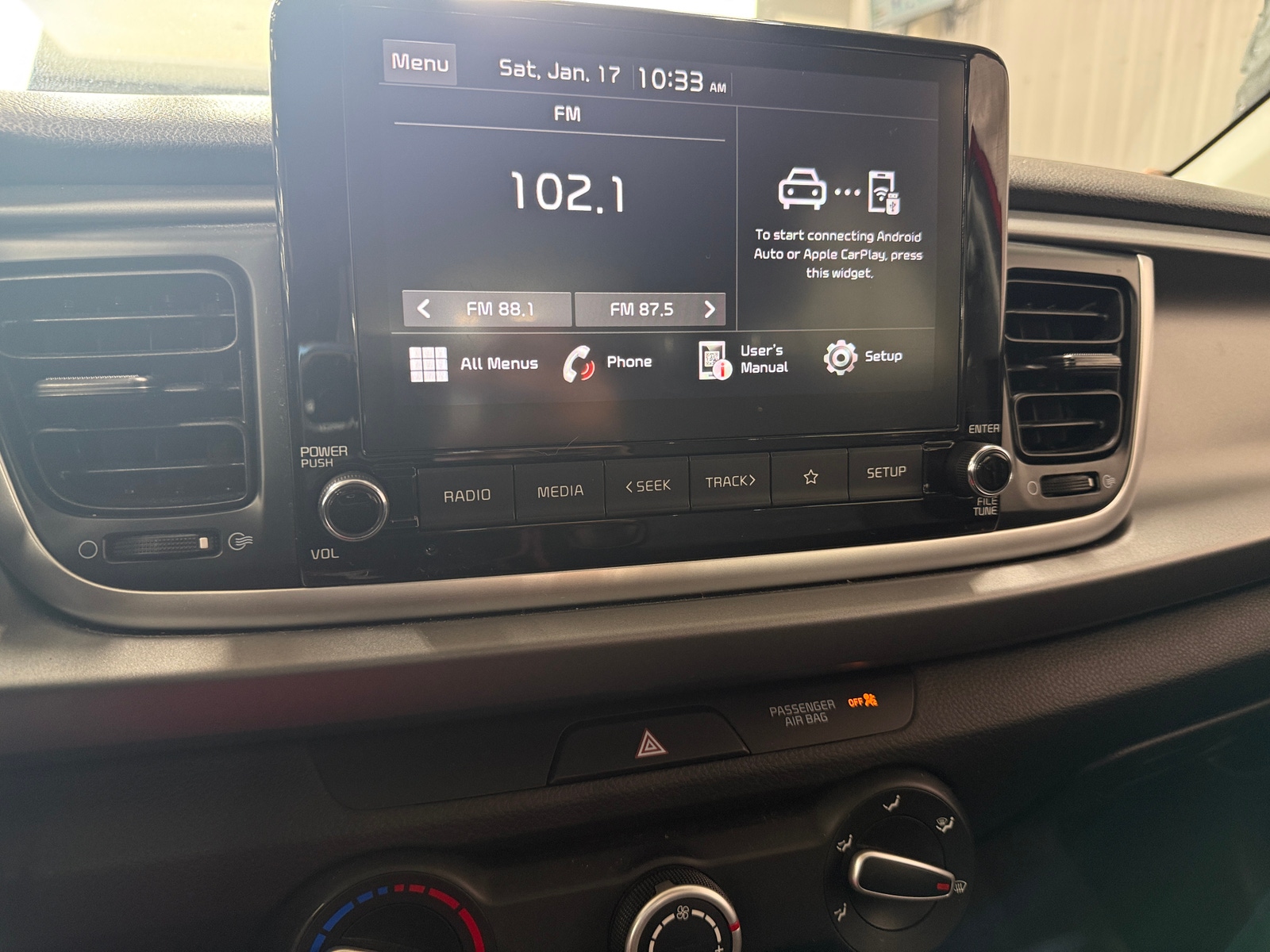 Thumbnail: 2023 Kia Rio - 4