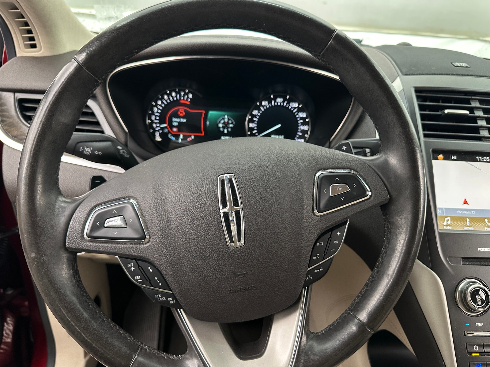 Thumbnail: 2019 Lincoln MKC - 4