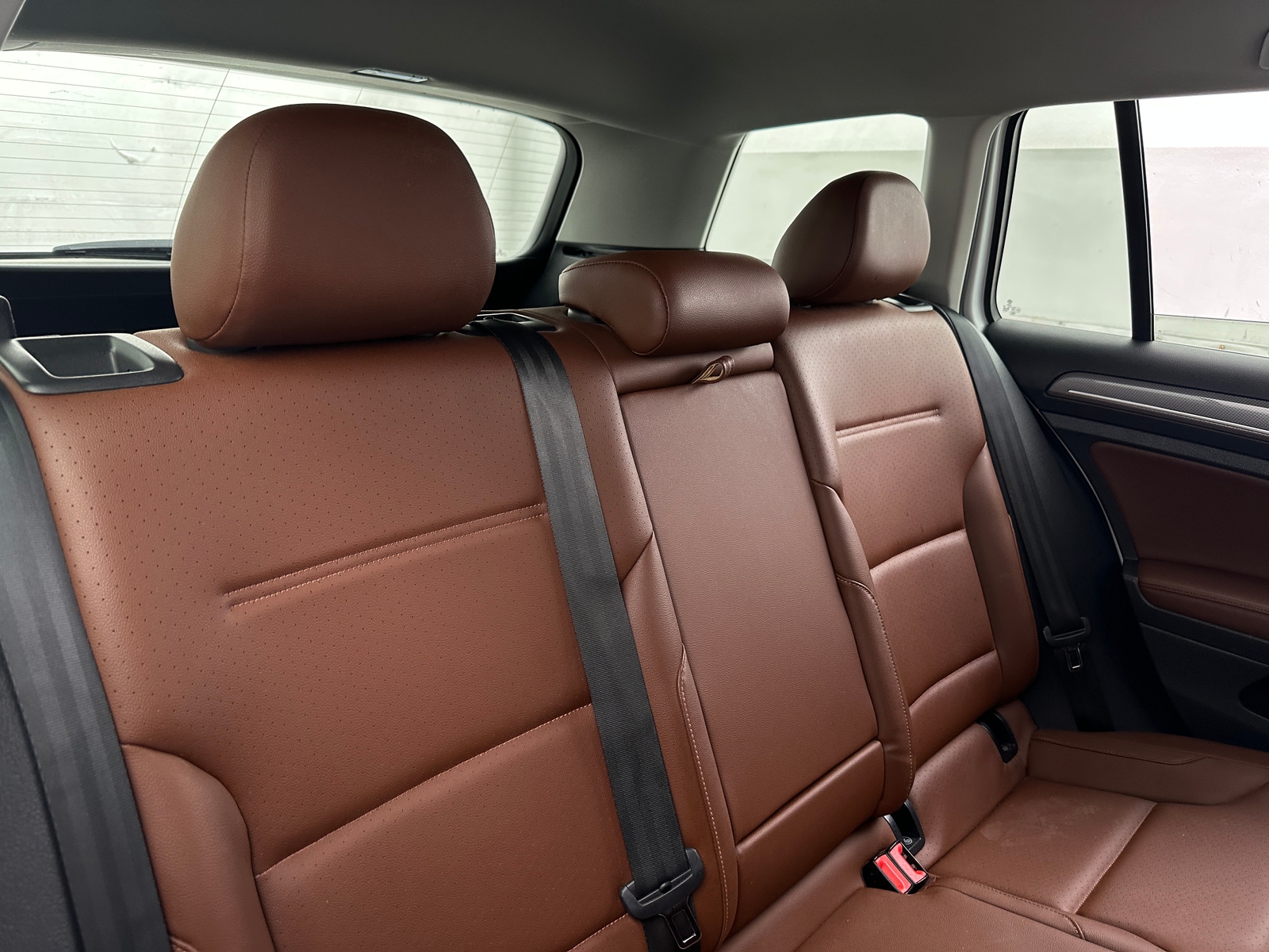 Thumbnail: 2017 Volkswagen Golf - 5