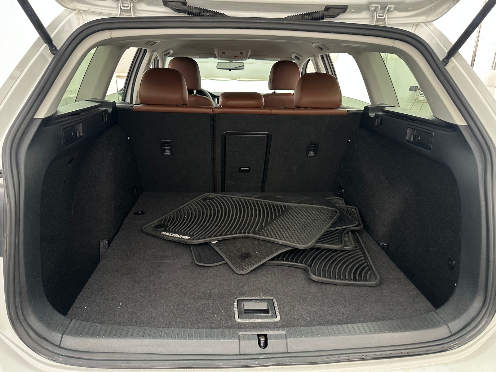 Thumbnail: 2017 Volkswagen Golf - 6