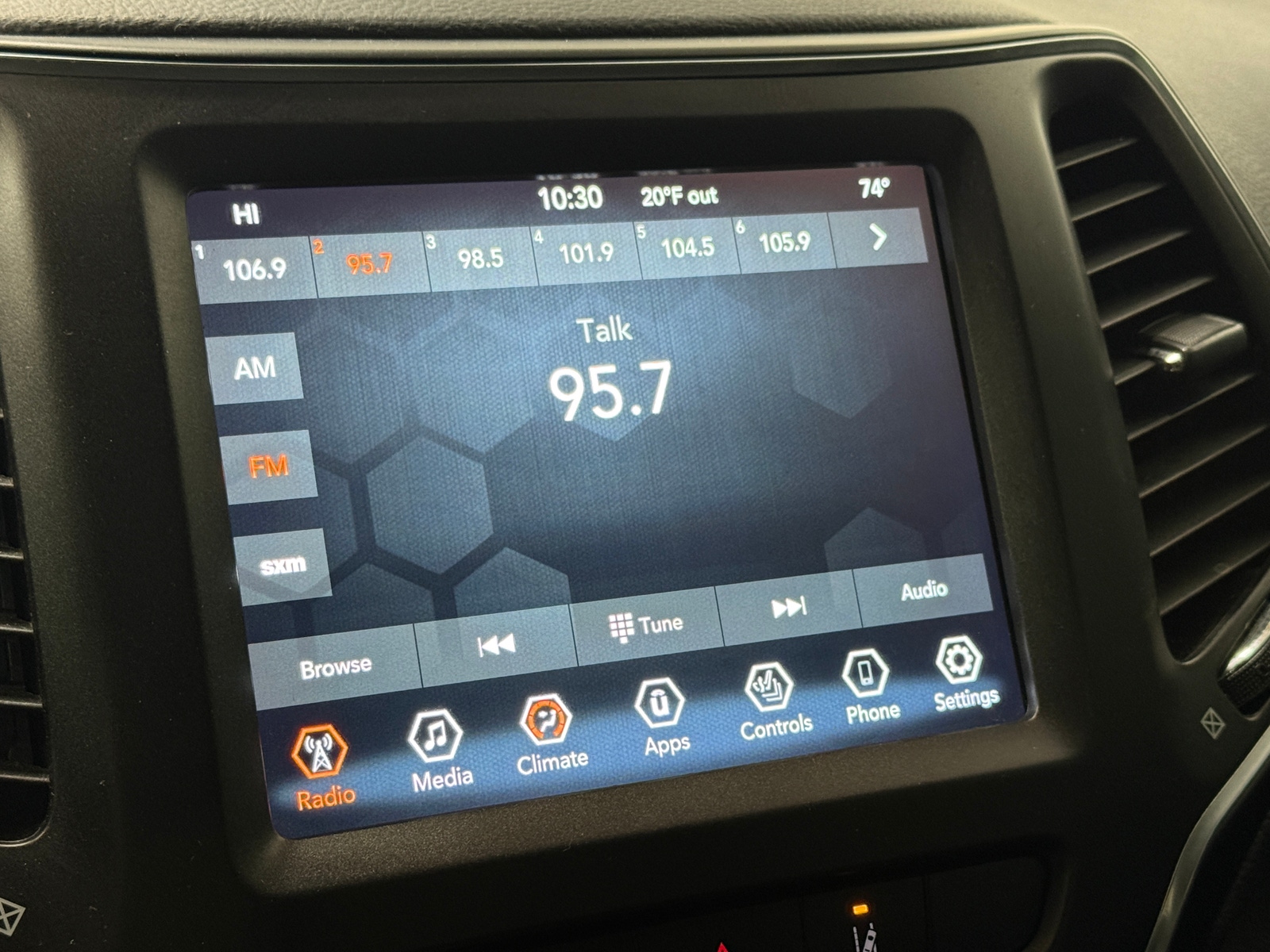 Thumbnail: 2021 Jeep Cherokee - 4