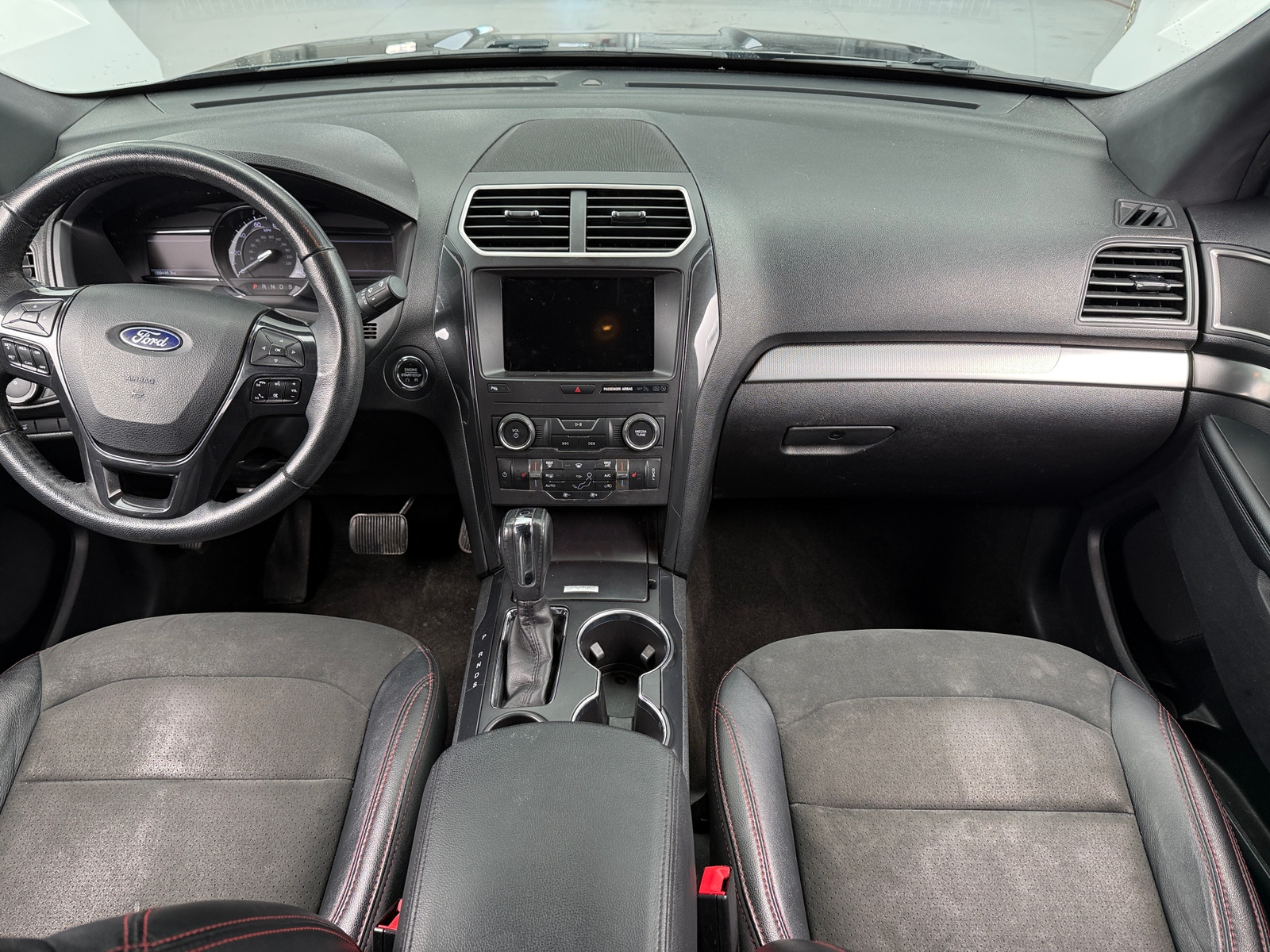 Thumbnail: 2018 Ford Explorer - 3