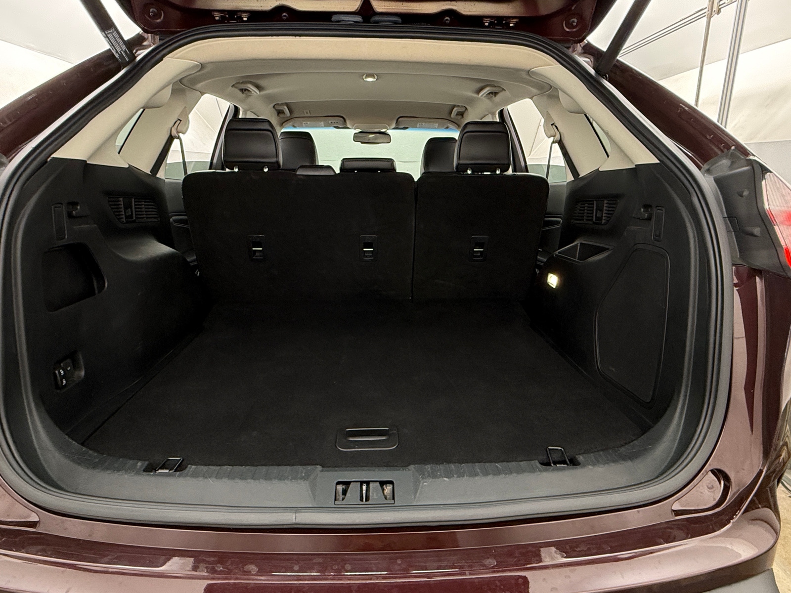 Thumbnail: 2020 Ford Edge - 6