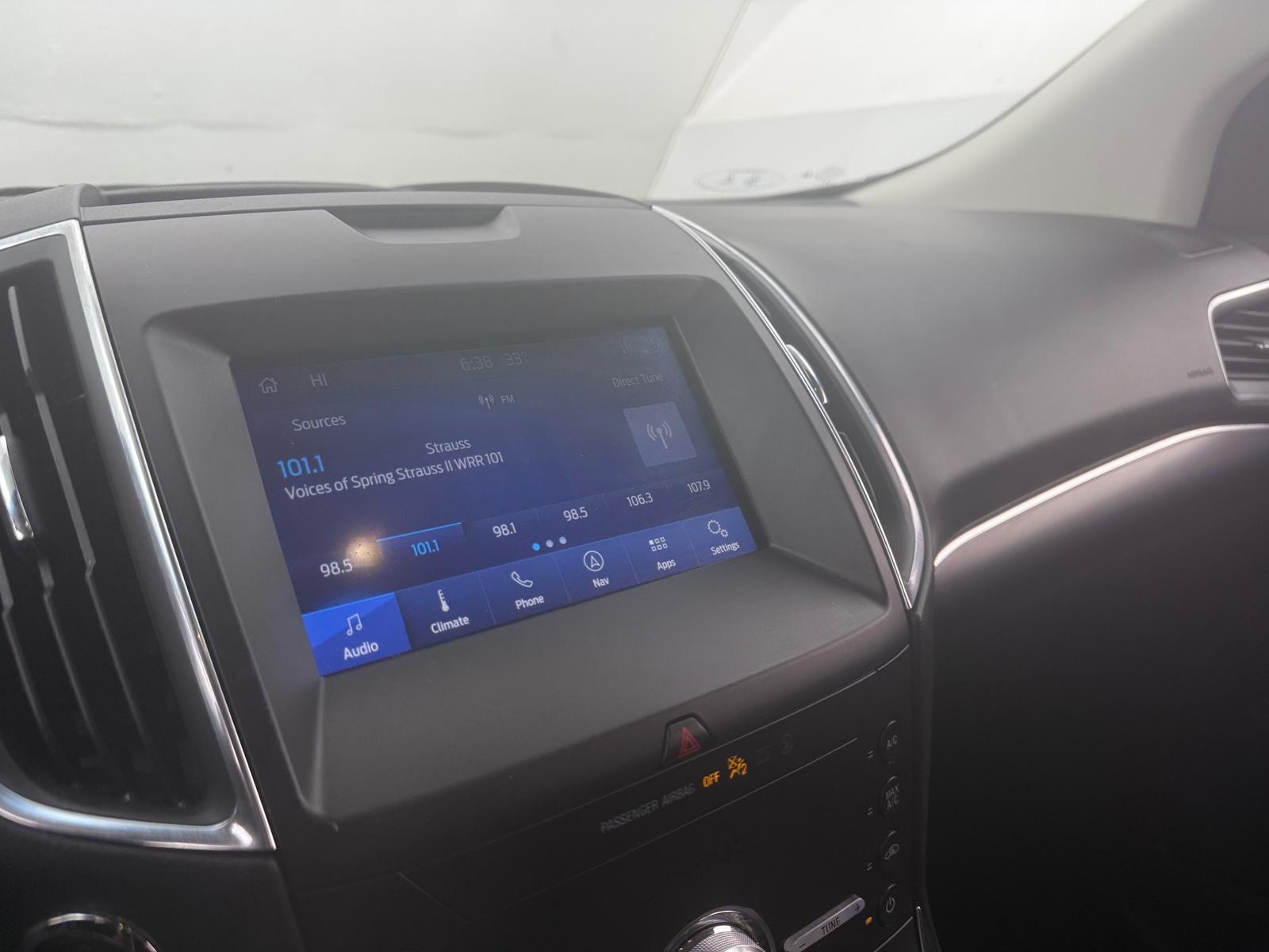 Thumbnail: 2020 Ford Edge - 3