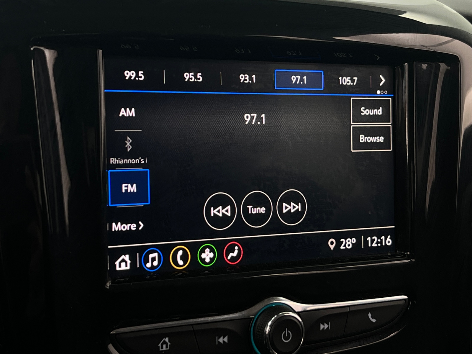 Thumbnail: 2021 Chevrolet Traverse - 4