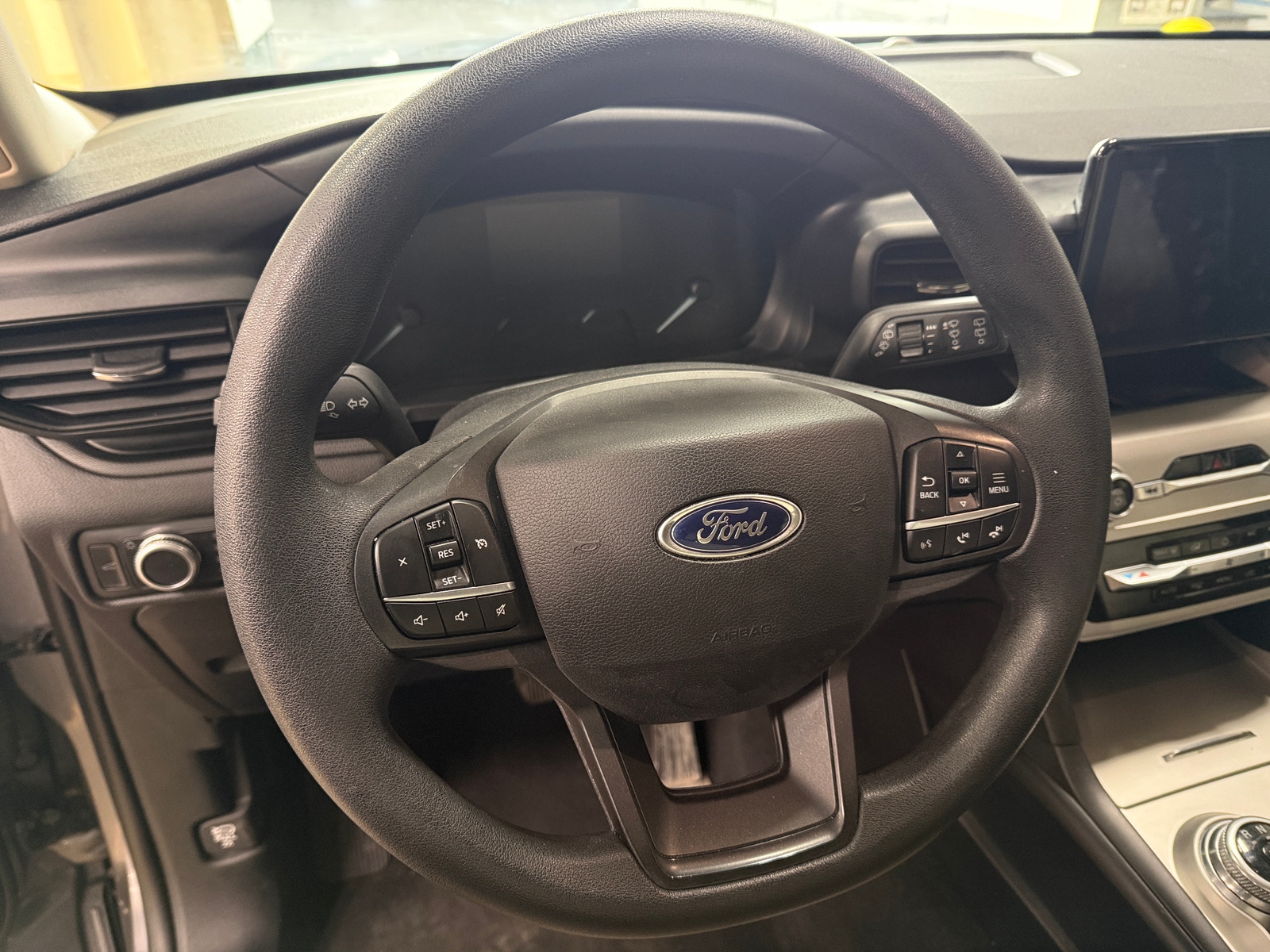 Thumbnail: 2021 Ford Explorer - 5