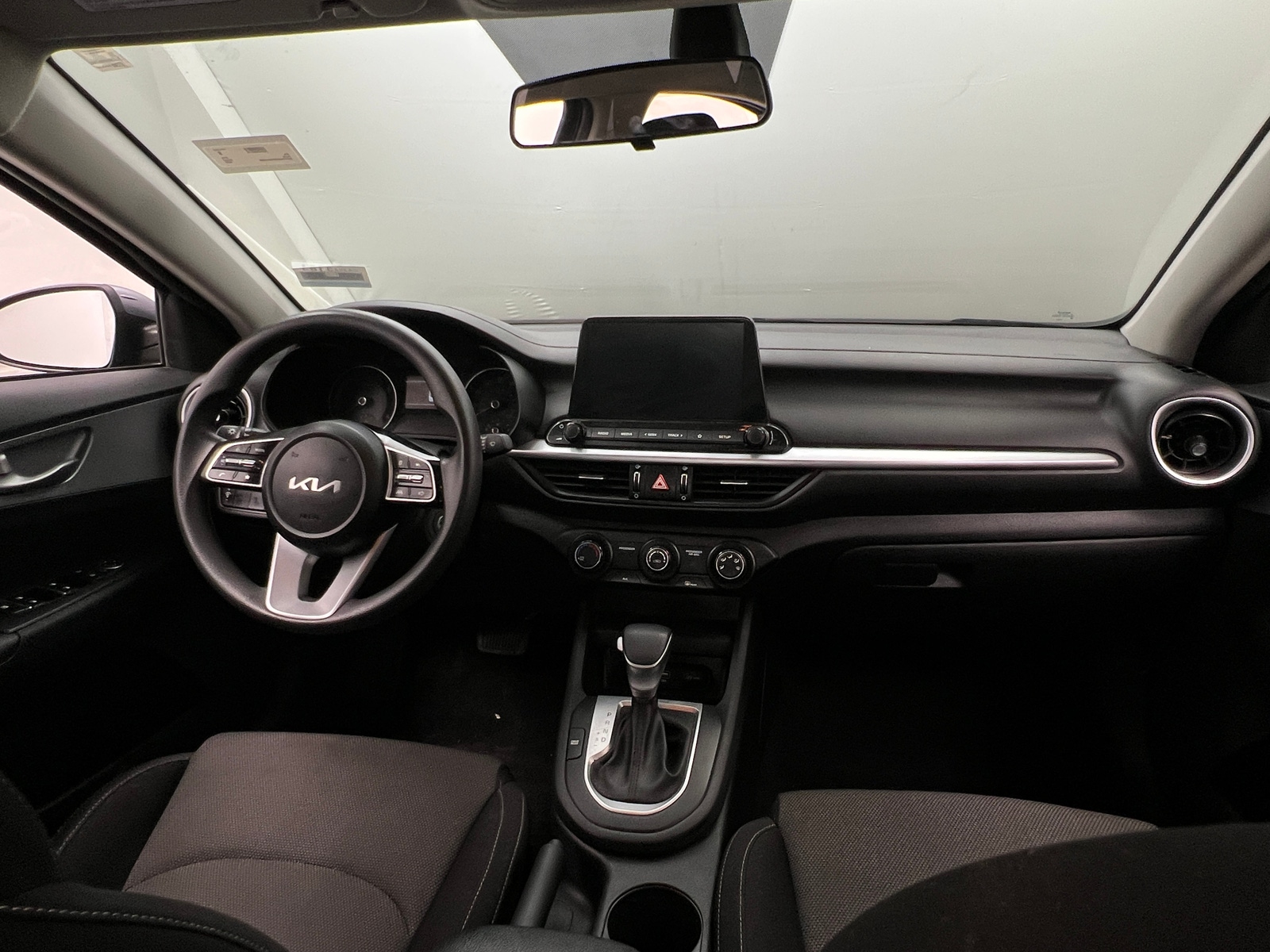 Thumbnail: 2023 Kia Forte - 3