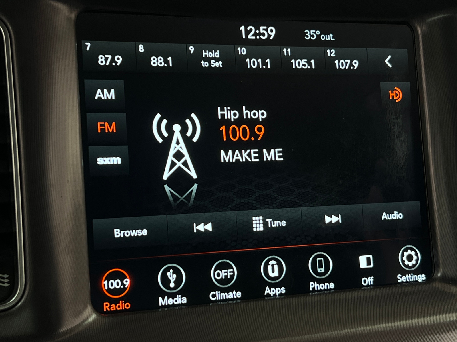 Thumbnail: 2019 Dodge Charger - 4