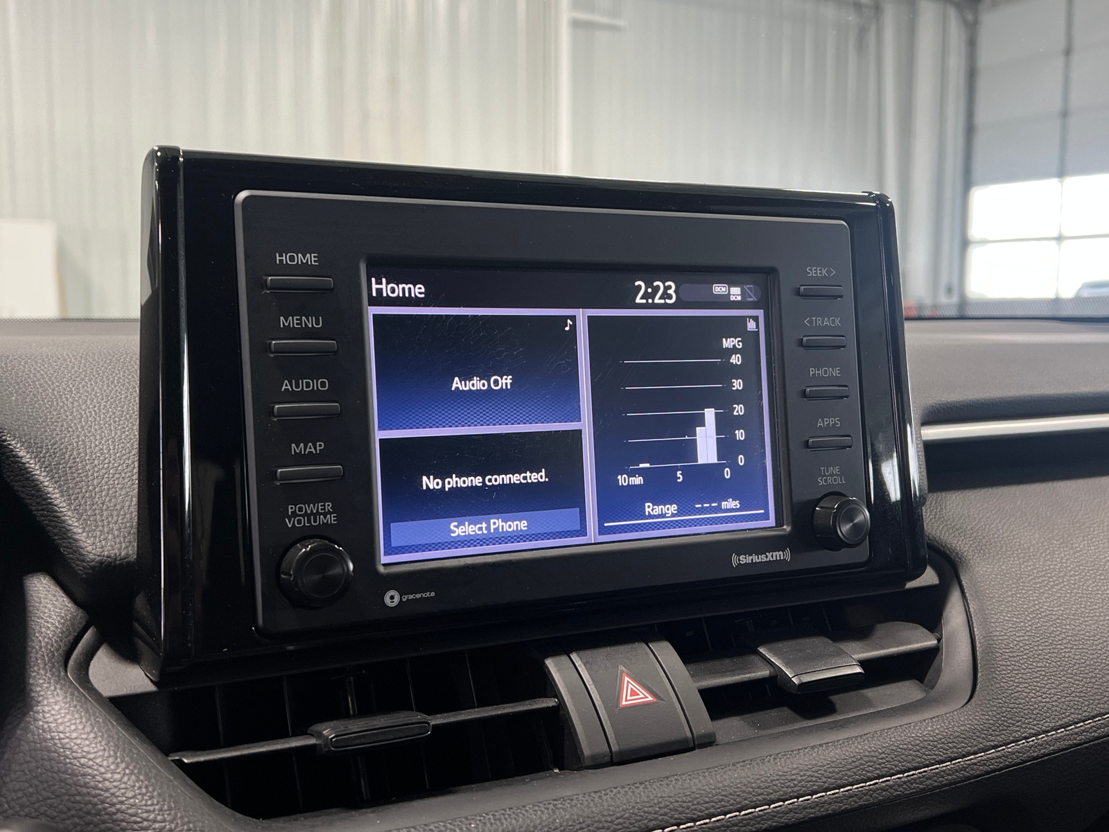 Thumbnail: 2022 Toyota RAV4 - 4