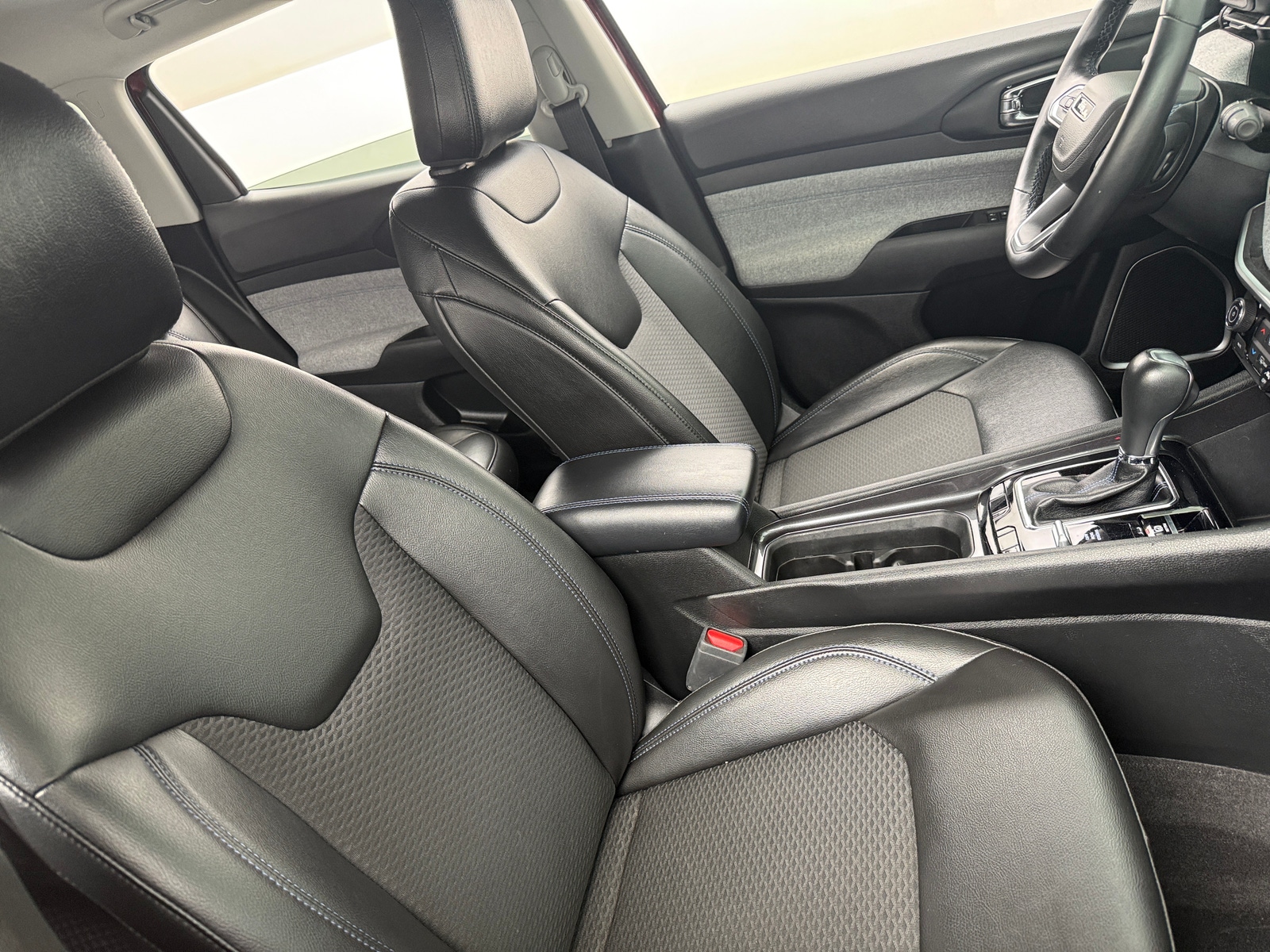 Thumbnail: 2022 Jeep Compass - 2