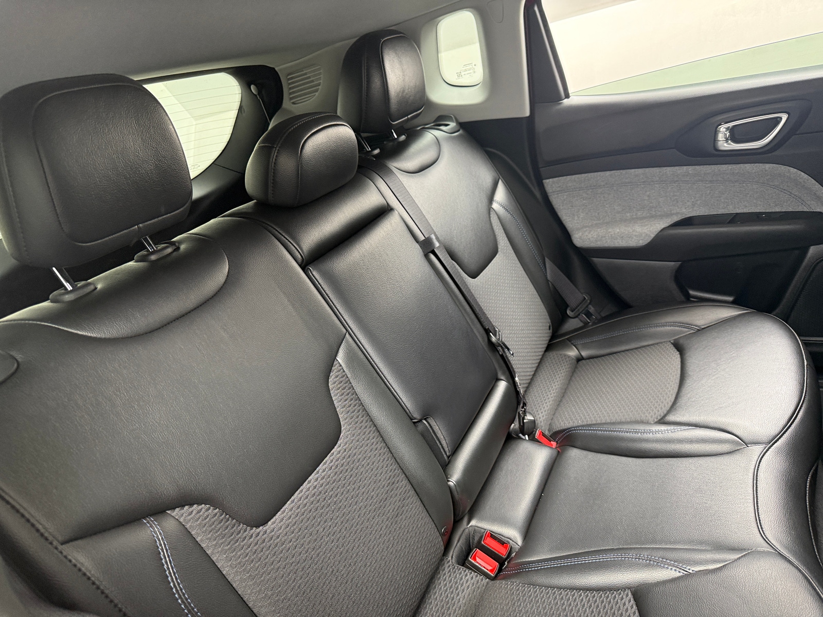 Thumbnail: 2022 Jeep Compass - 6