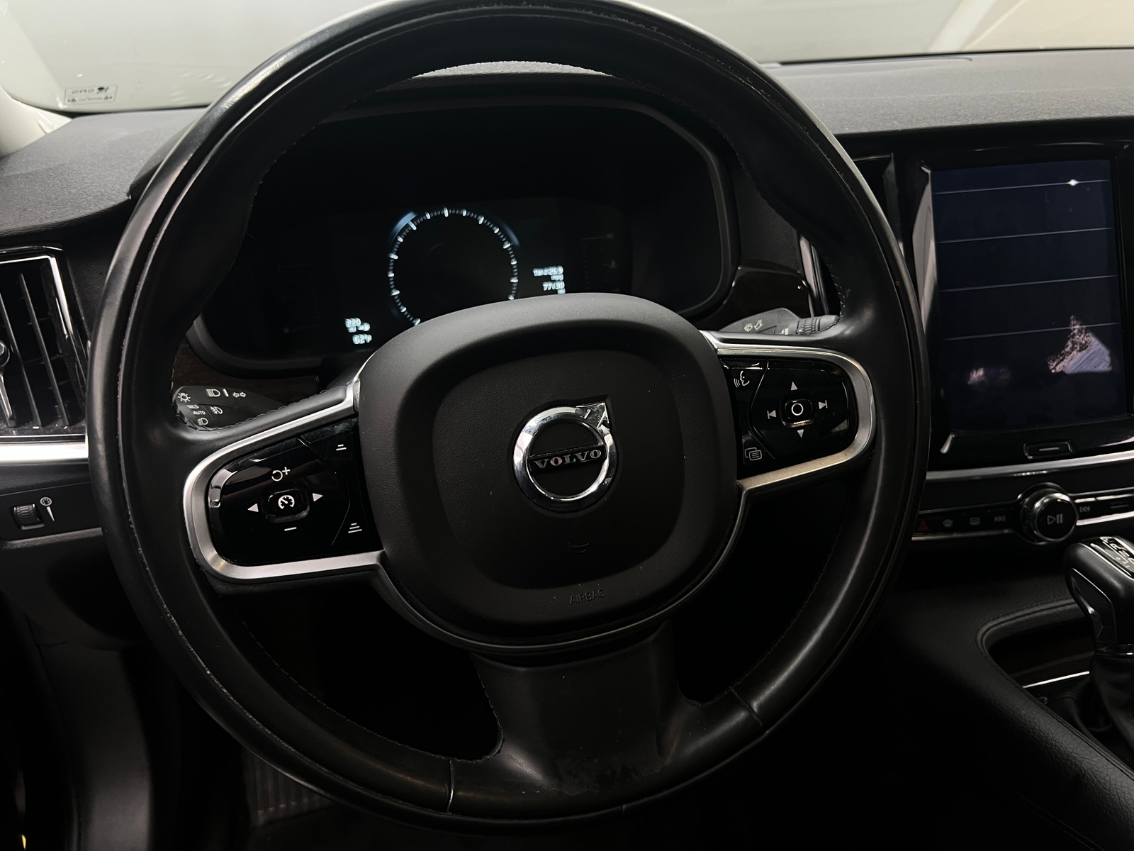 Thumbnail: 2018 Volvo S90 - 5