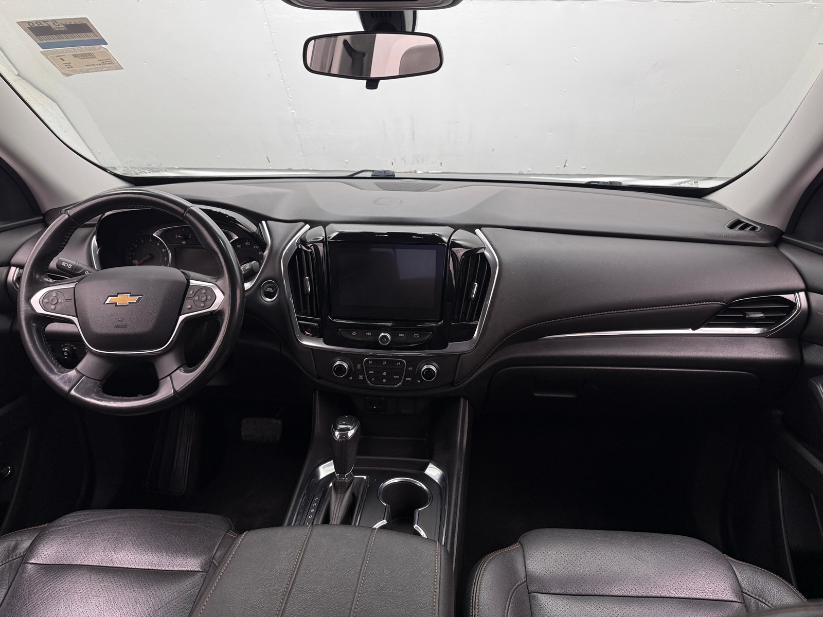 Thumbnail: 2018 Chevrolet Traverse - 3