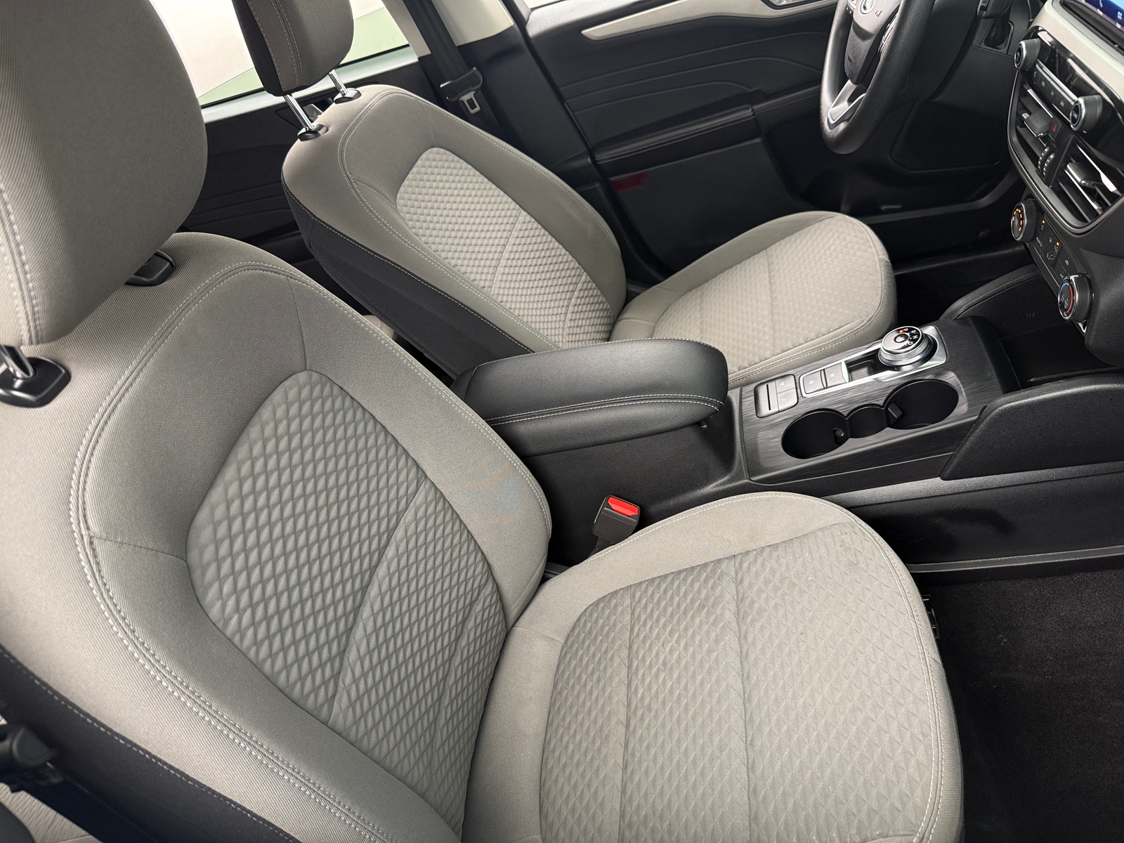 Thumbnail: 2021 Ford Escape - 2