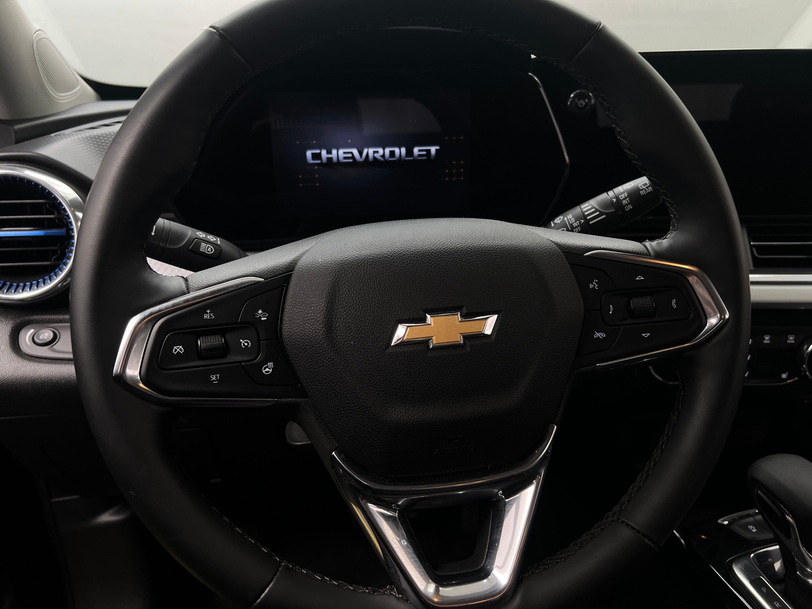 Thumbnail: 2025 Chevrolet Trax - 5