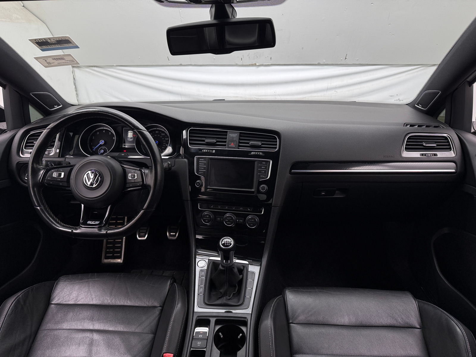 Thumbnail: 2016 Volkswagen Golf - 2