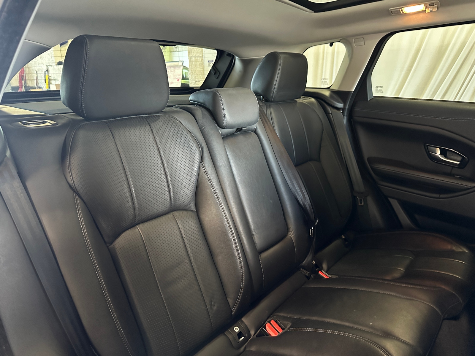 Thumbnail: 2018 Land Rover Range Rover Evoque - 5