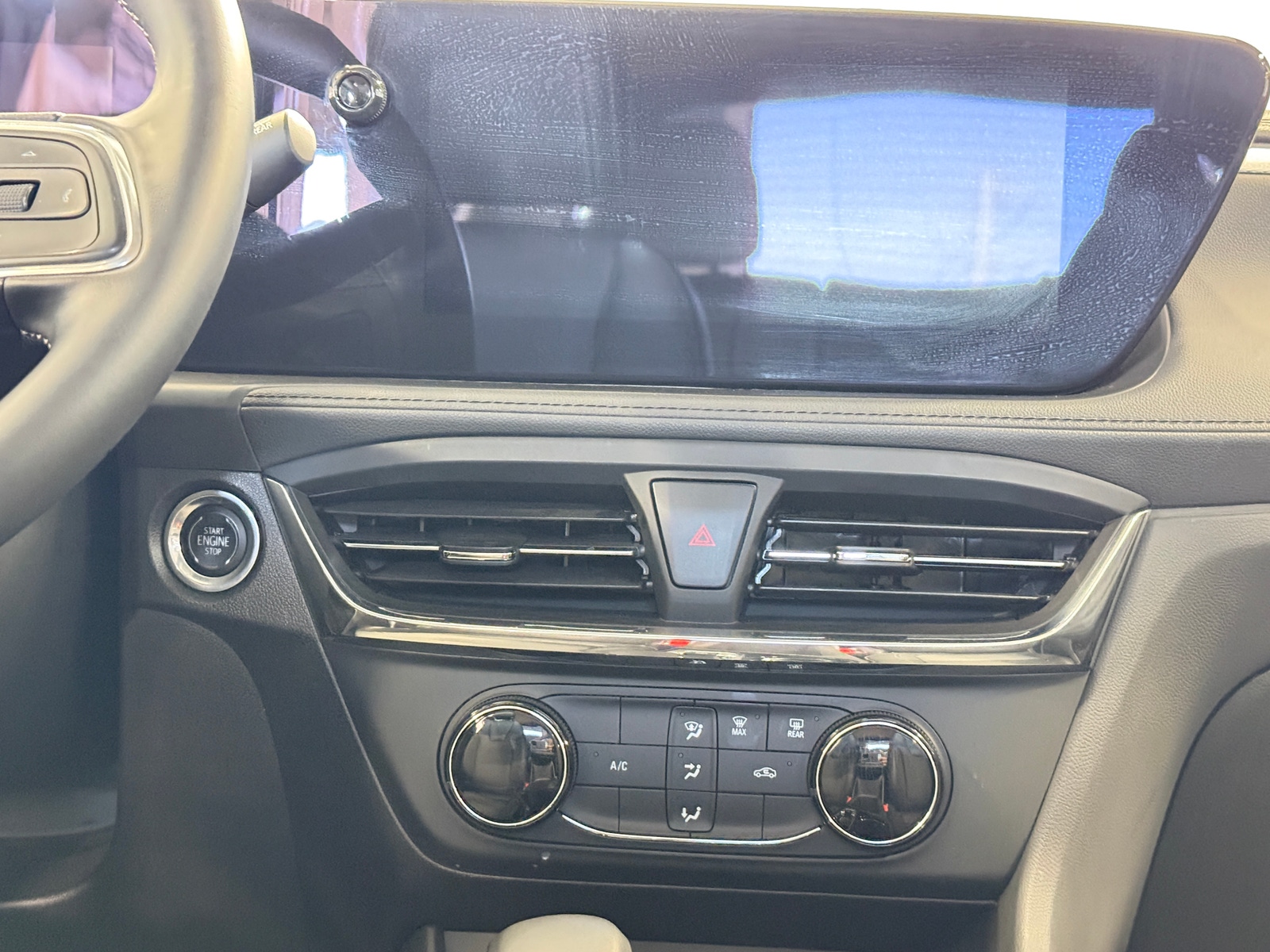 Thumbnail: 2025 Buick Encore GX - 4