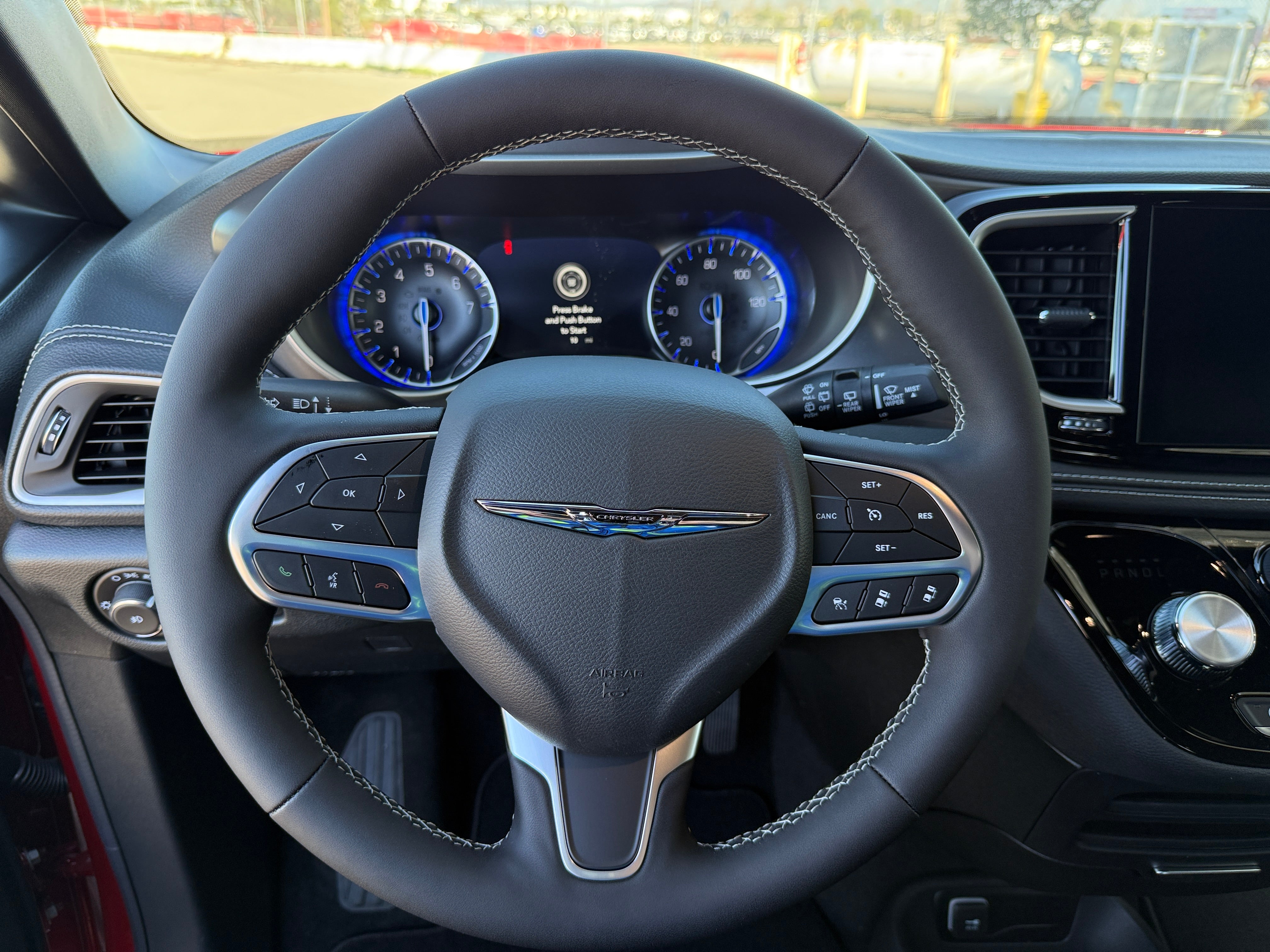 2026 Chrysler Pacifica Select AWD's photo