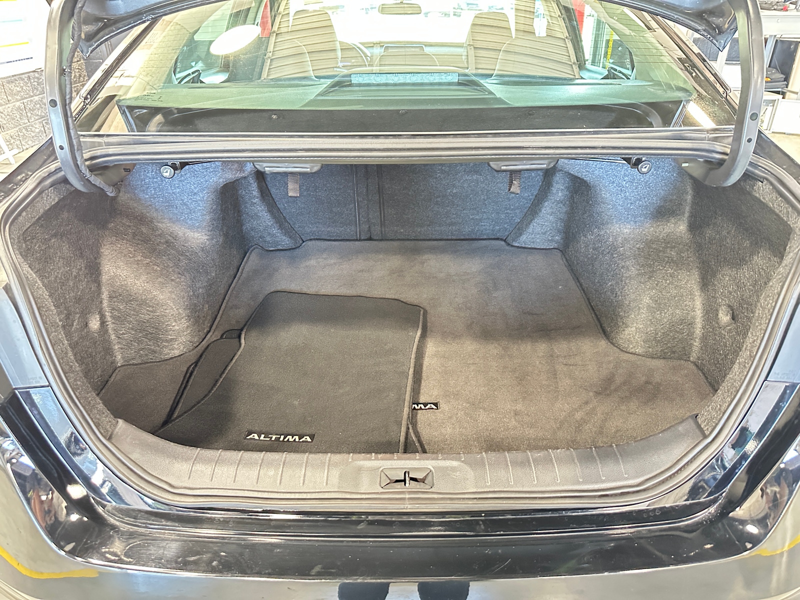 Thumbnail: 2025 Nissan Altima - 7