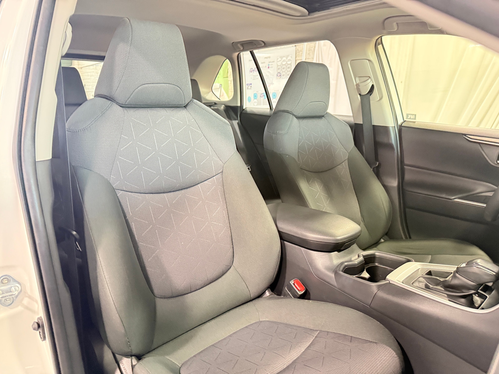 Thumbnail: 2020 Toyota RAV4 - 2