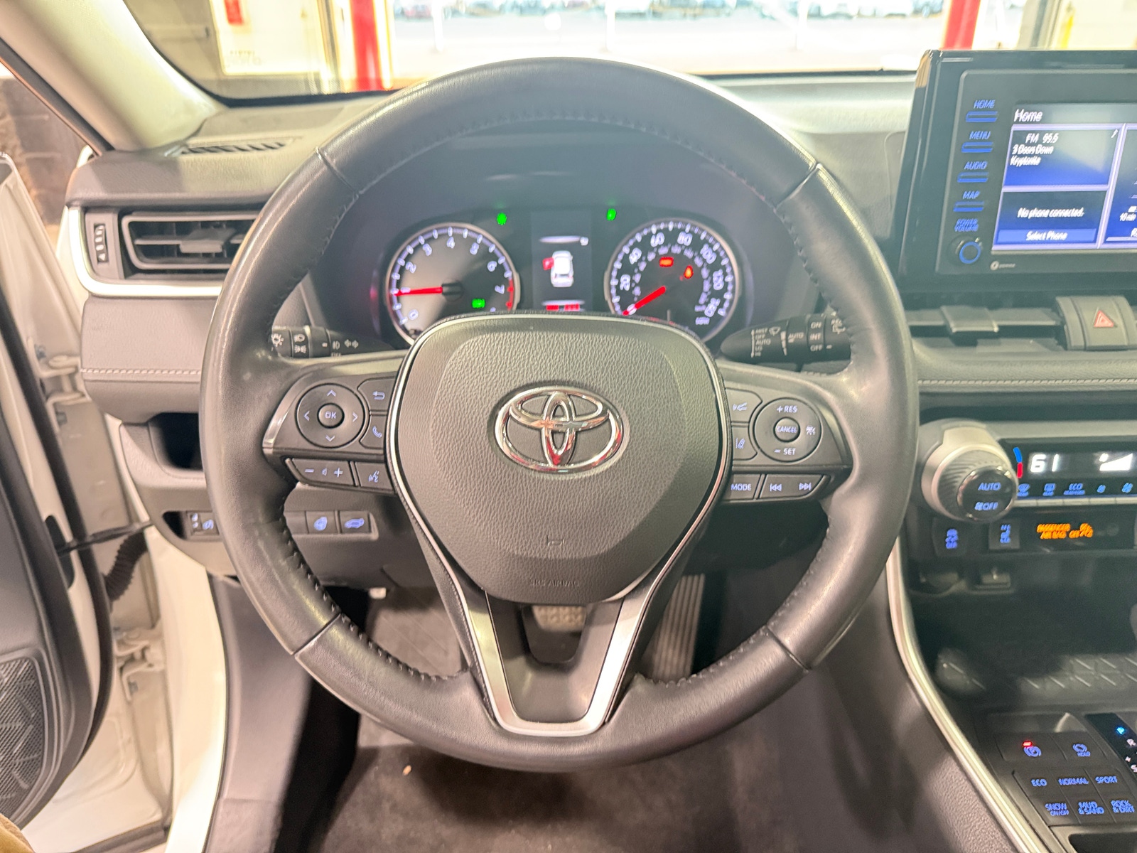 Thumbnail: 2020 Toyota RAV4 - 5