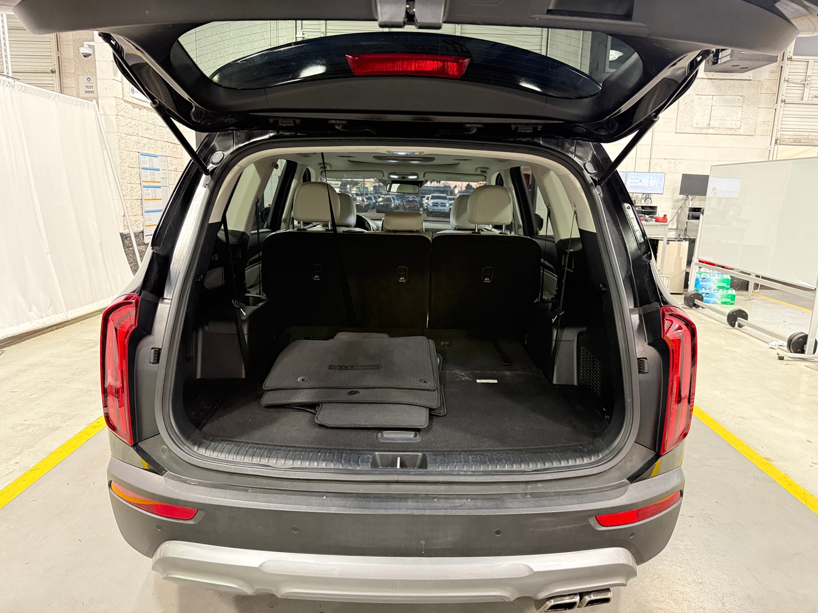 Thumbnail: 2020 Kia Telluride - 6