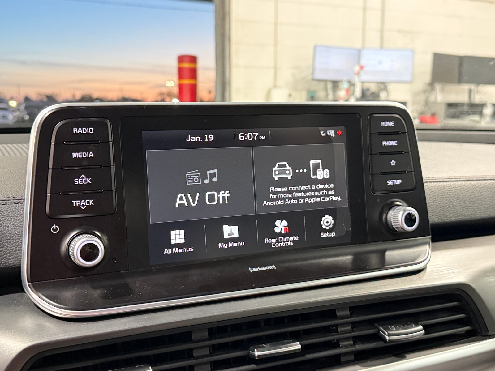 Thumbnail: 2020 Kia Telluride - 3